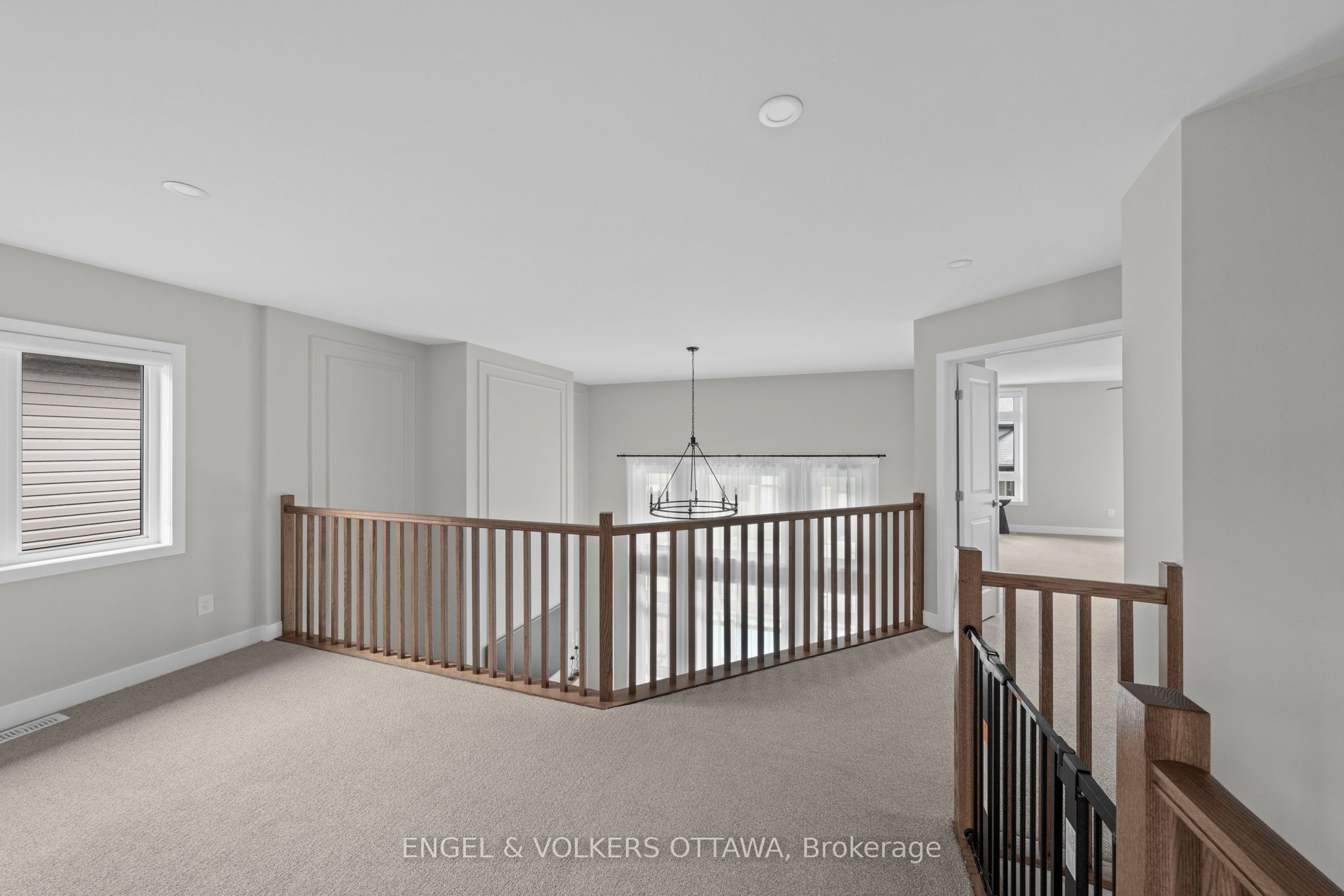 351 Shuttleworth Drive Property Photo 23
