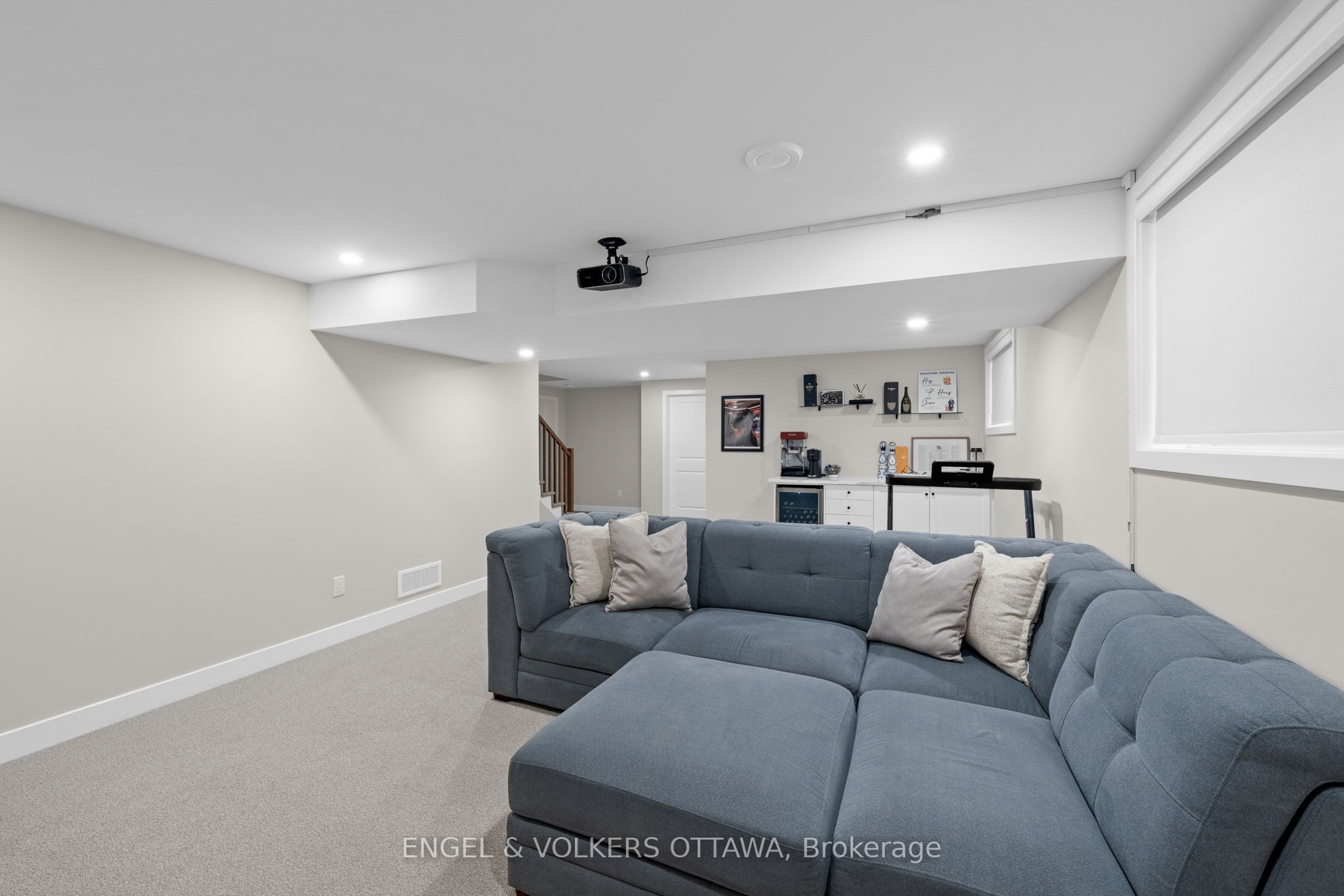 351 Shuttleworth Drive Property Photo 39