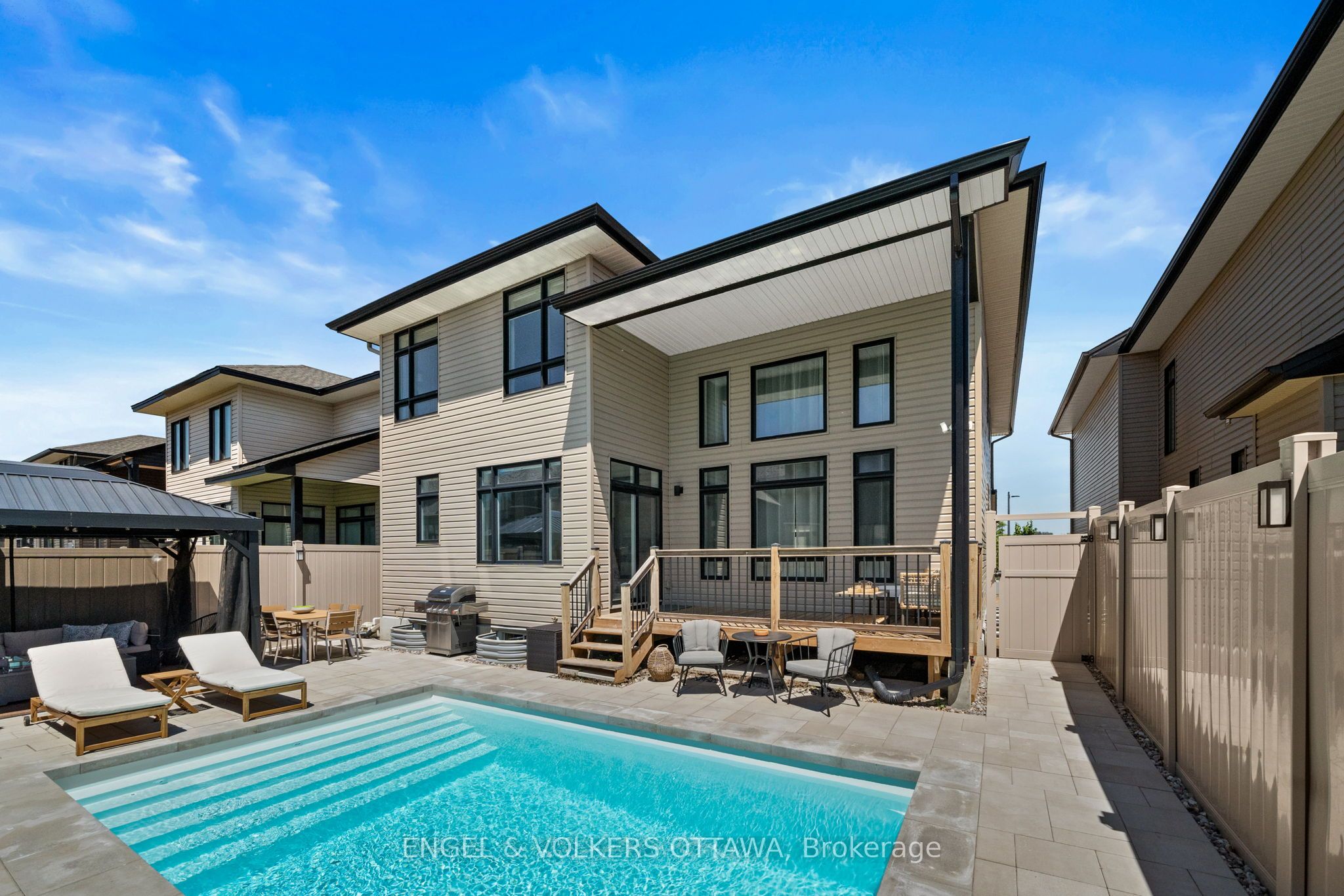 351 Shuttleworth Drive Property Photo 44