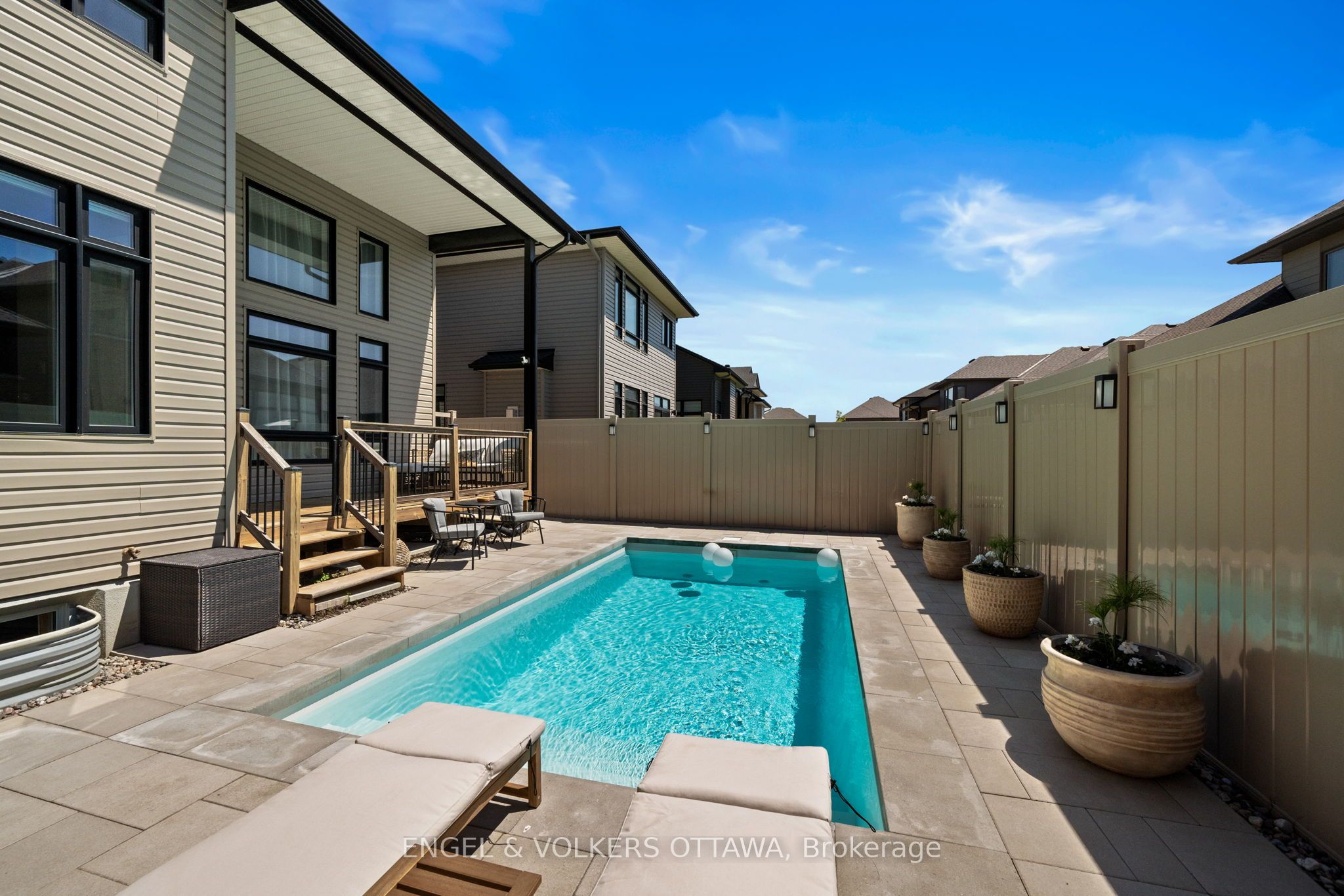 351 Shuttleworth Drive Property Photo 47