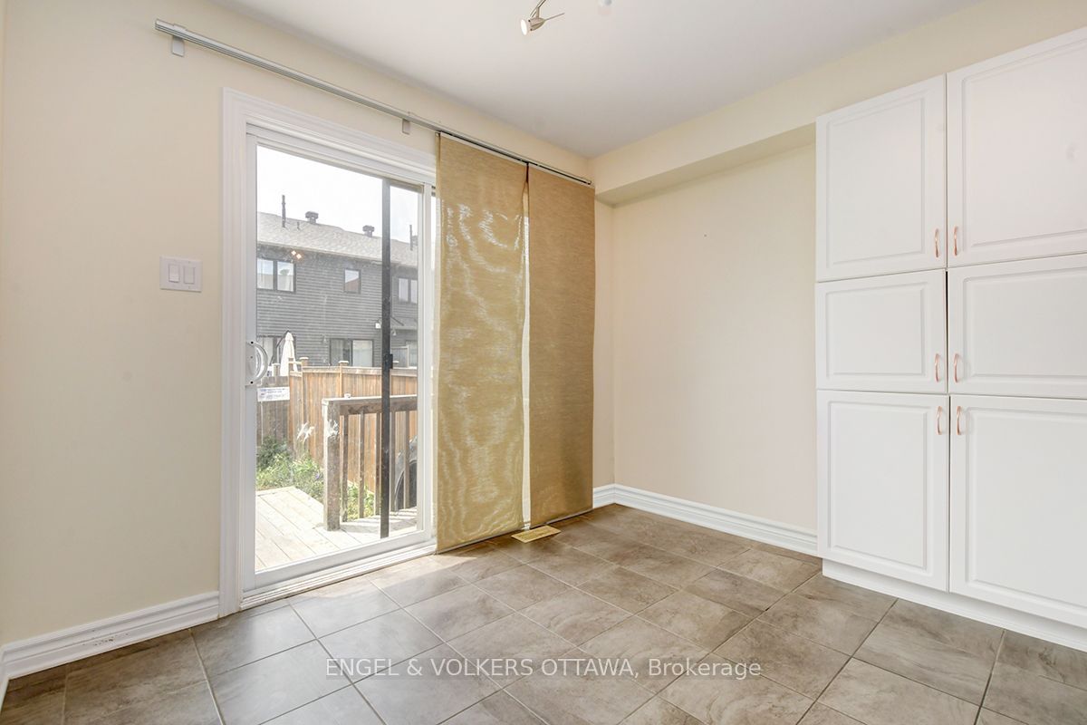 561 Petrichor Crescent Property Photo 10