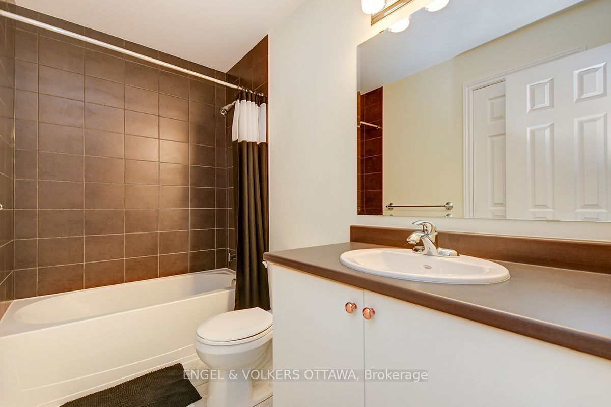 561 Petrichor Crescent Property Photo 17