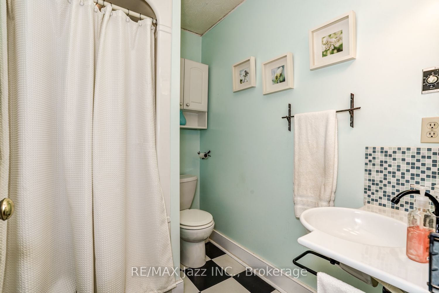 6300 6th Line Property Photo 20