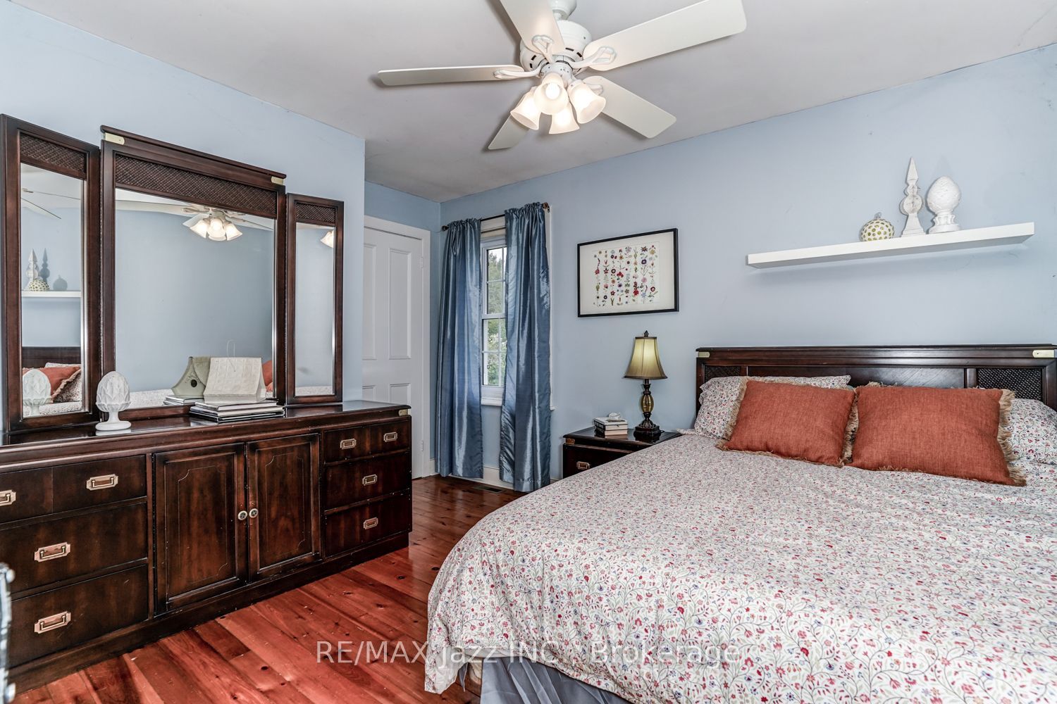 6300 6th Line Property Photo 22