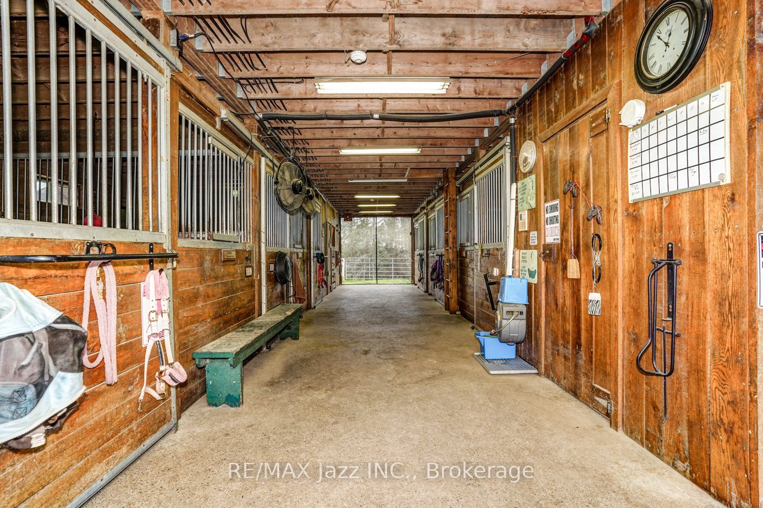 6300 6th Line Property Photo 31