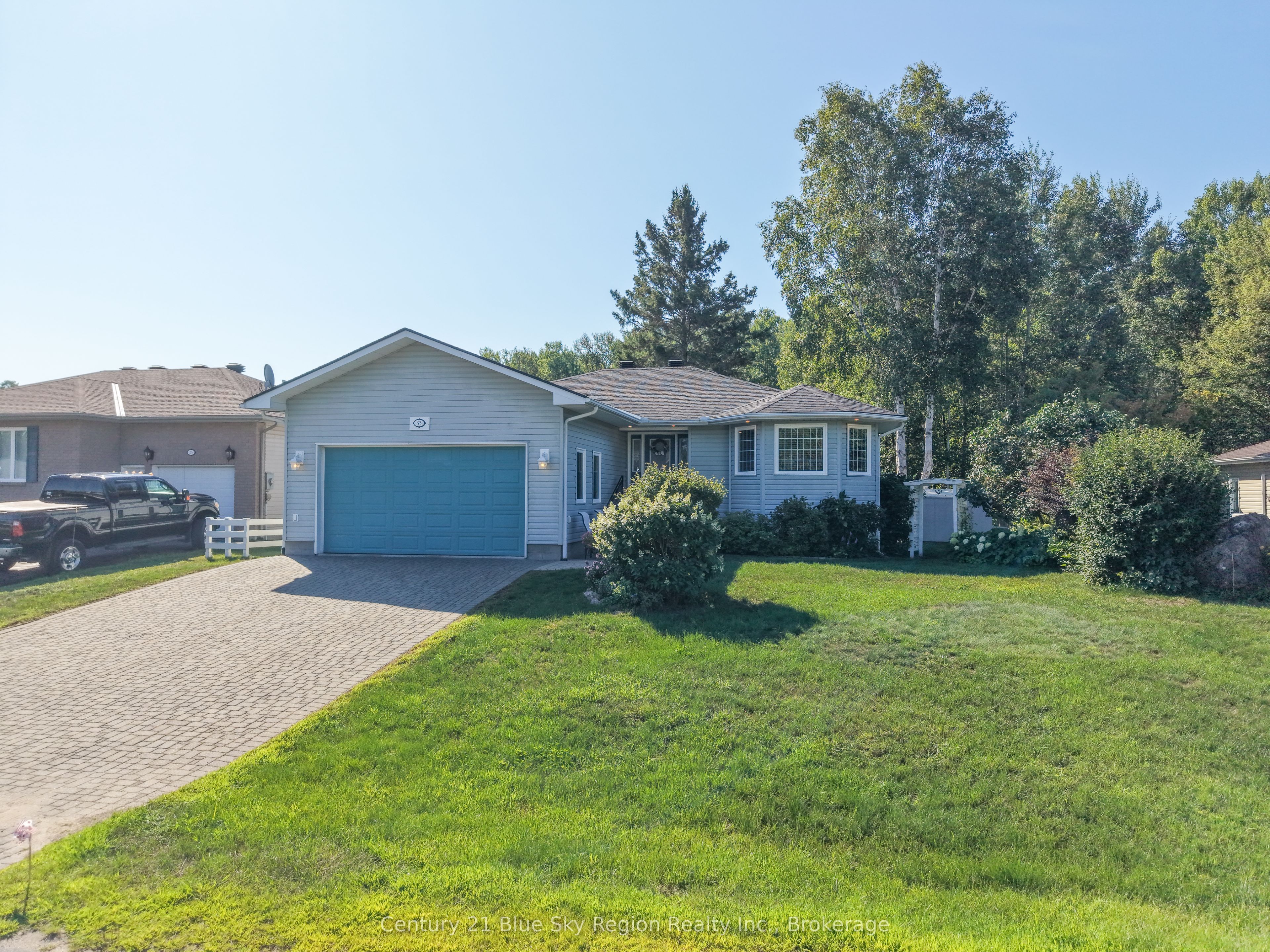 33 Golf Course Road
