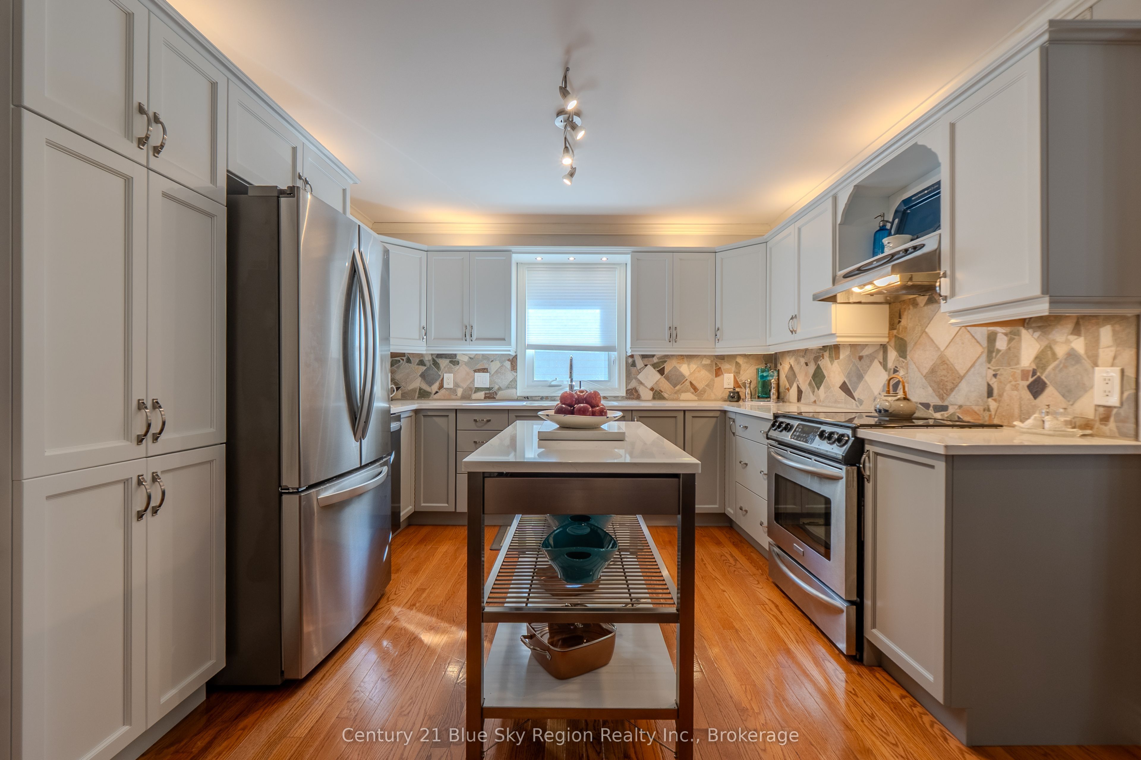 33 Golf Course Road Property Photo 5