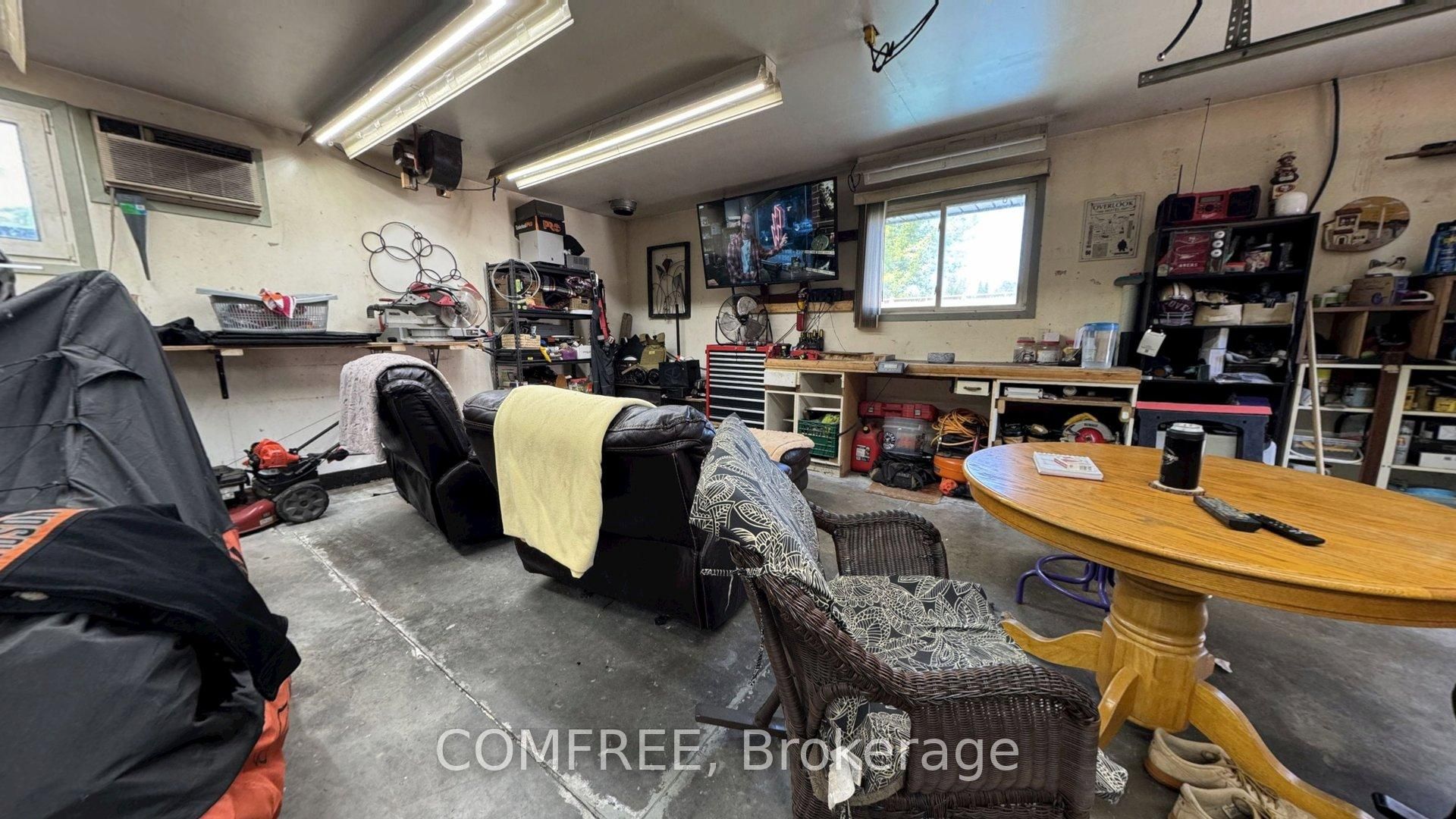 6310 Matchette Road Property Photo 28