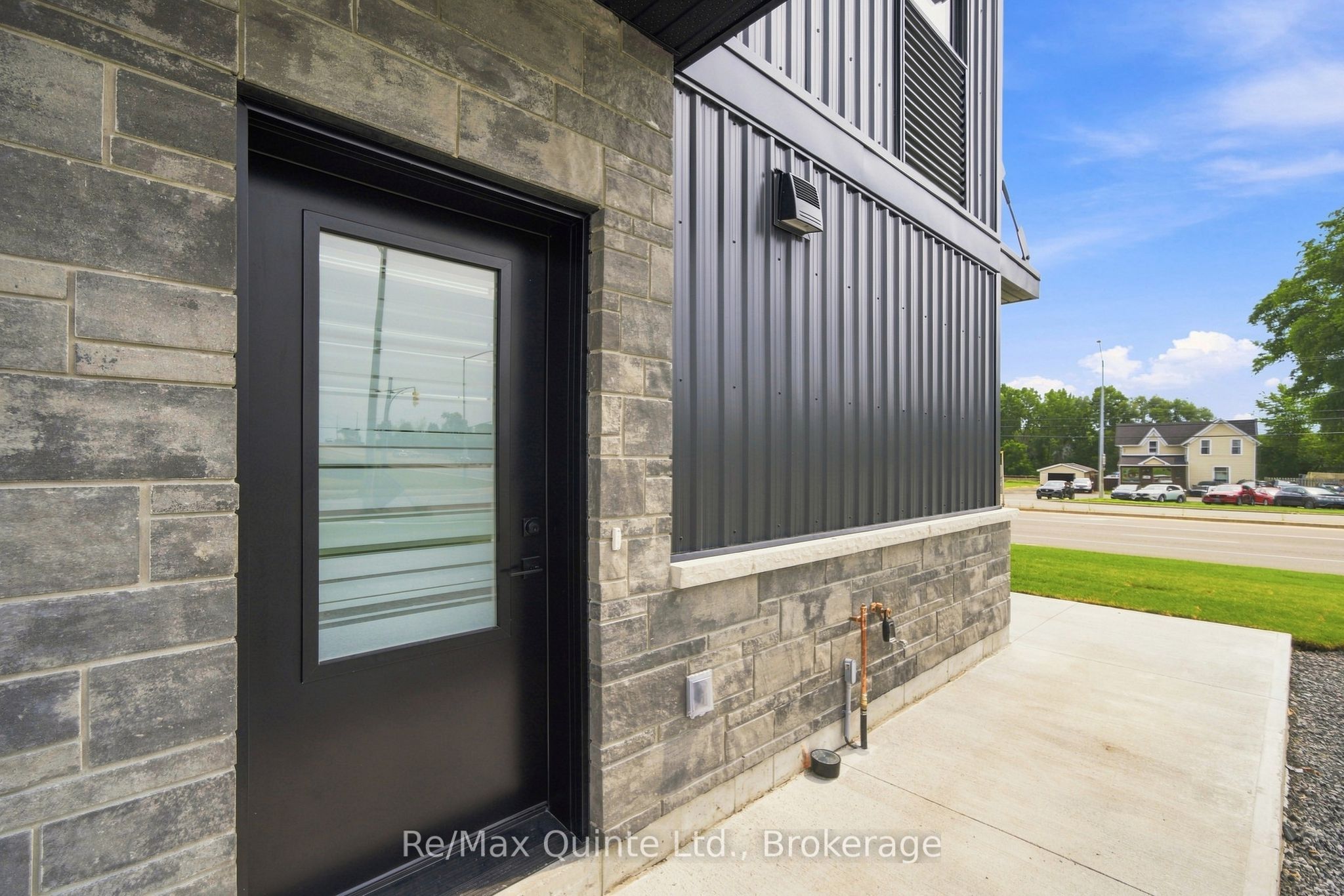 5 Sienna Avenue C Property Photo 5