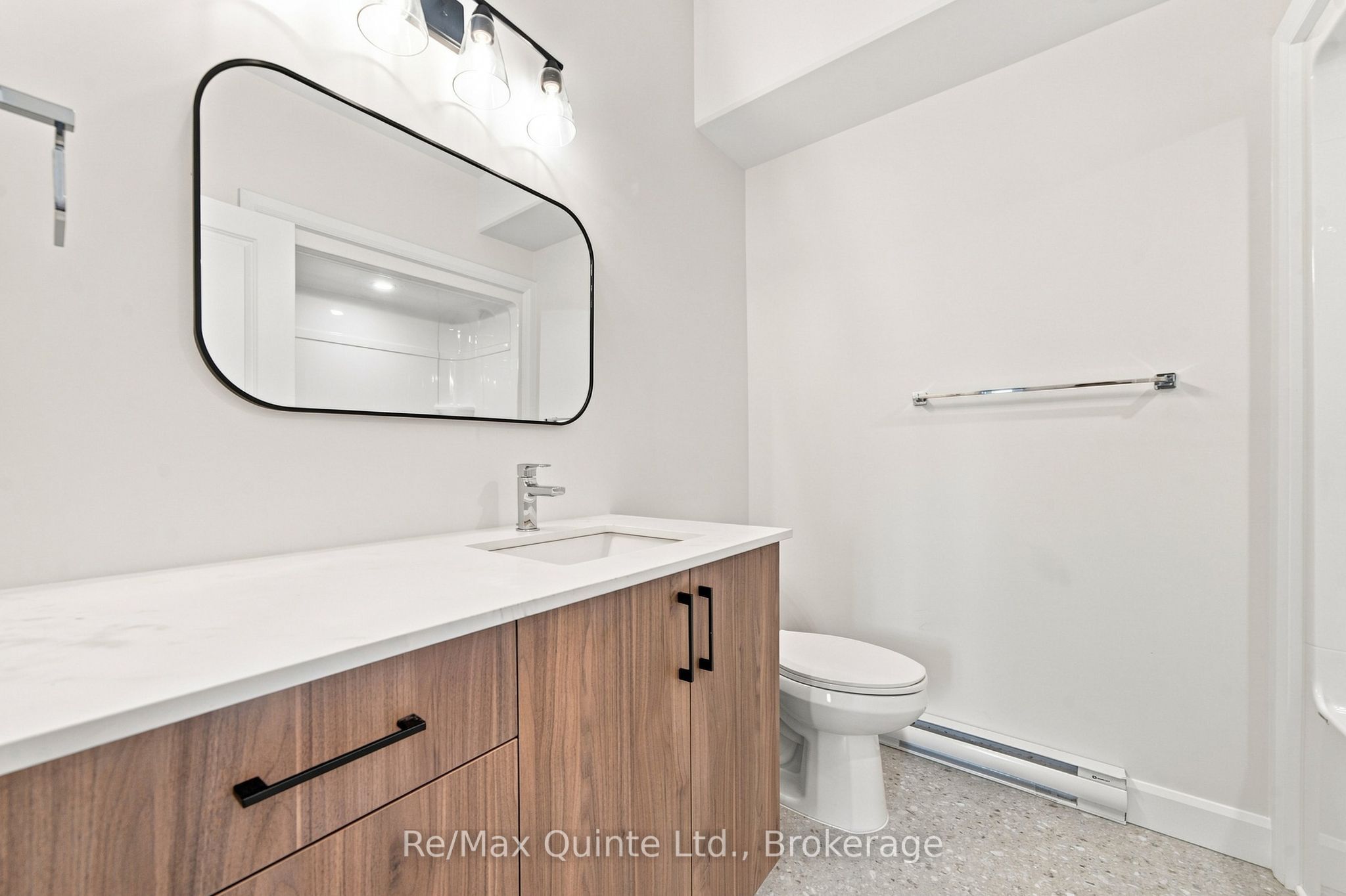 5 Sienna Avenue C Property Photo 20