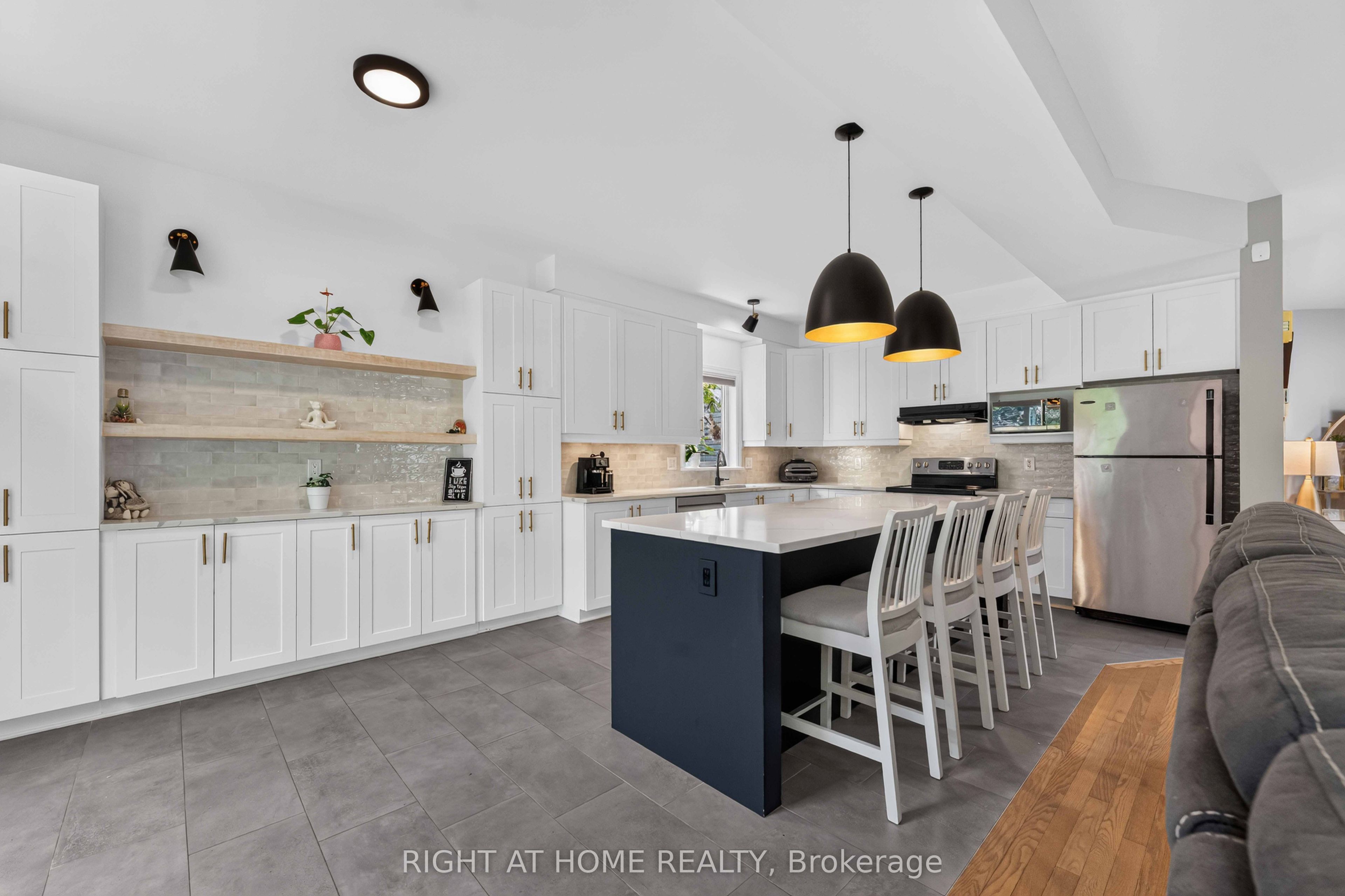 168 Steeple Chase Drive Property Photo 10