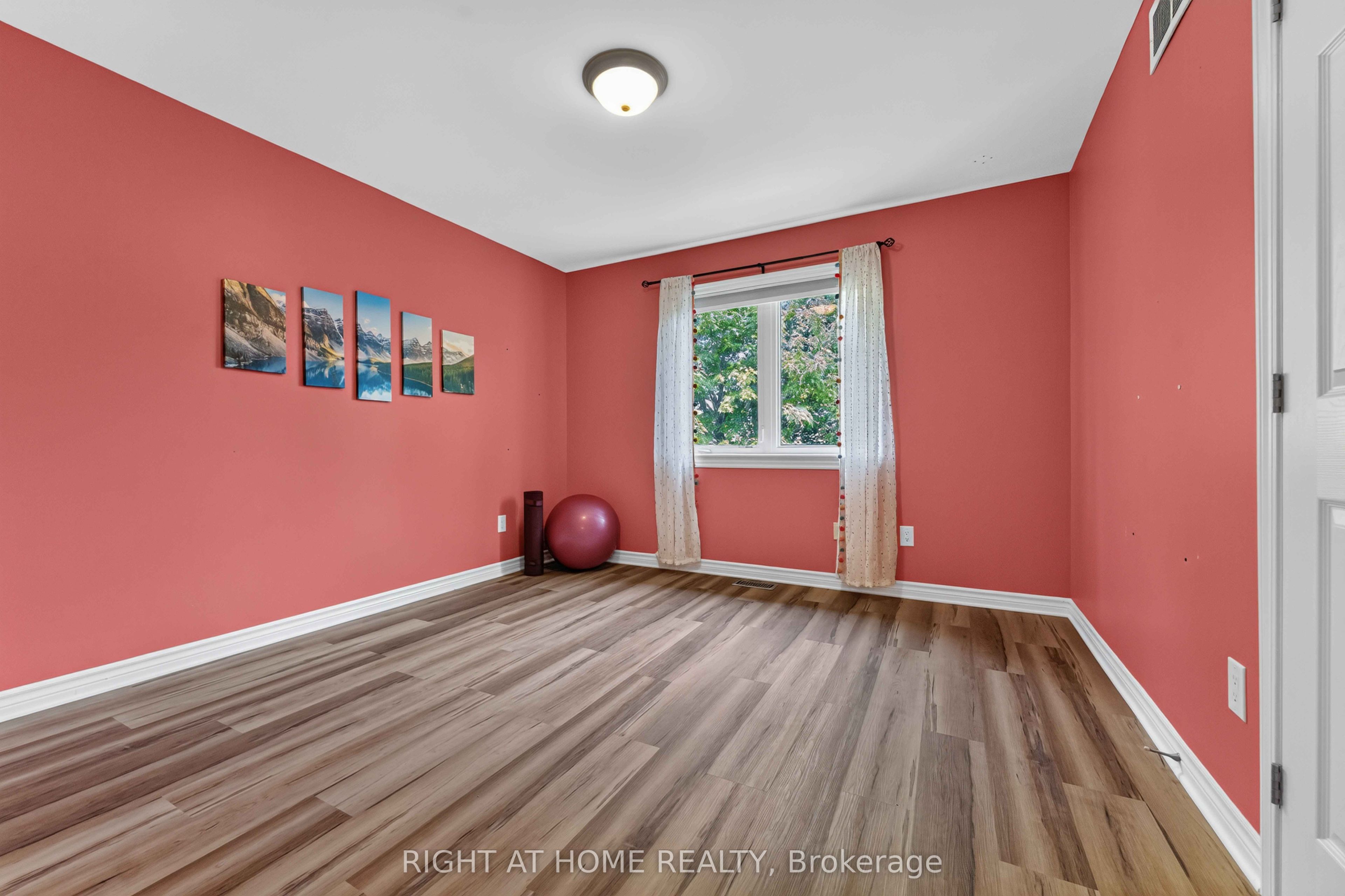 168 Steeple Chase Drive Property Photo 21