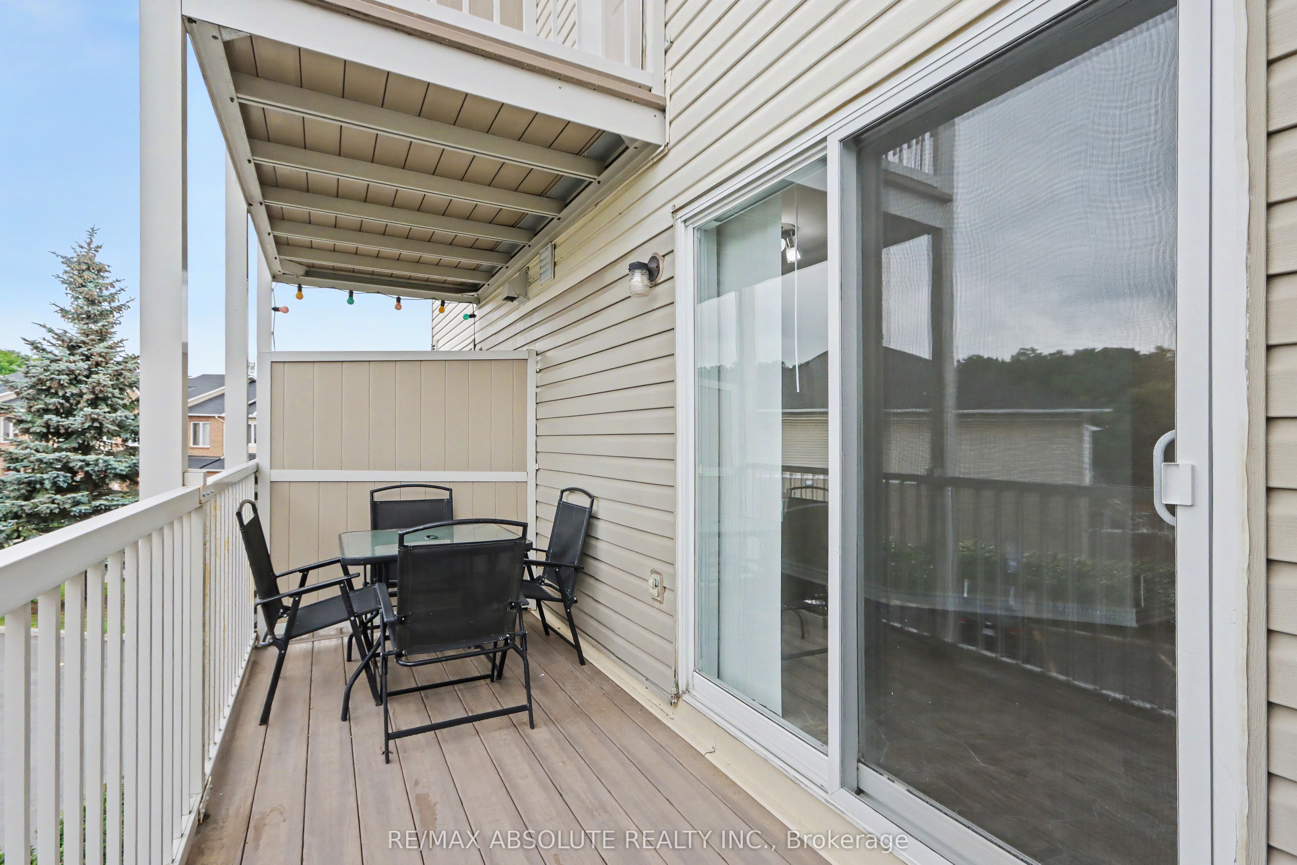 294 Cresthaven Drive Property Photo 16