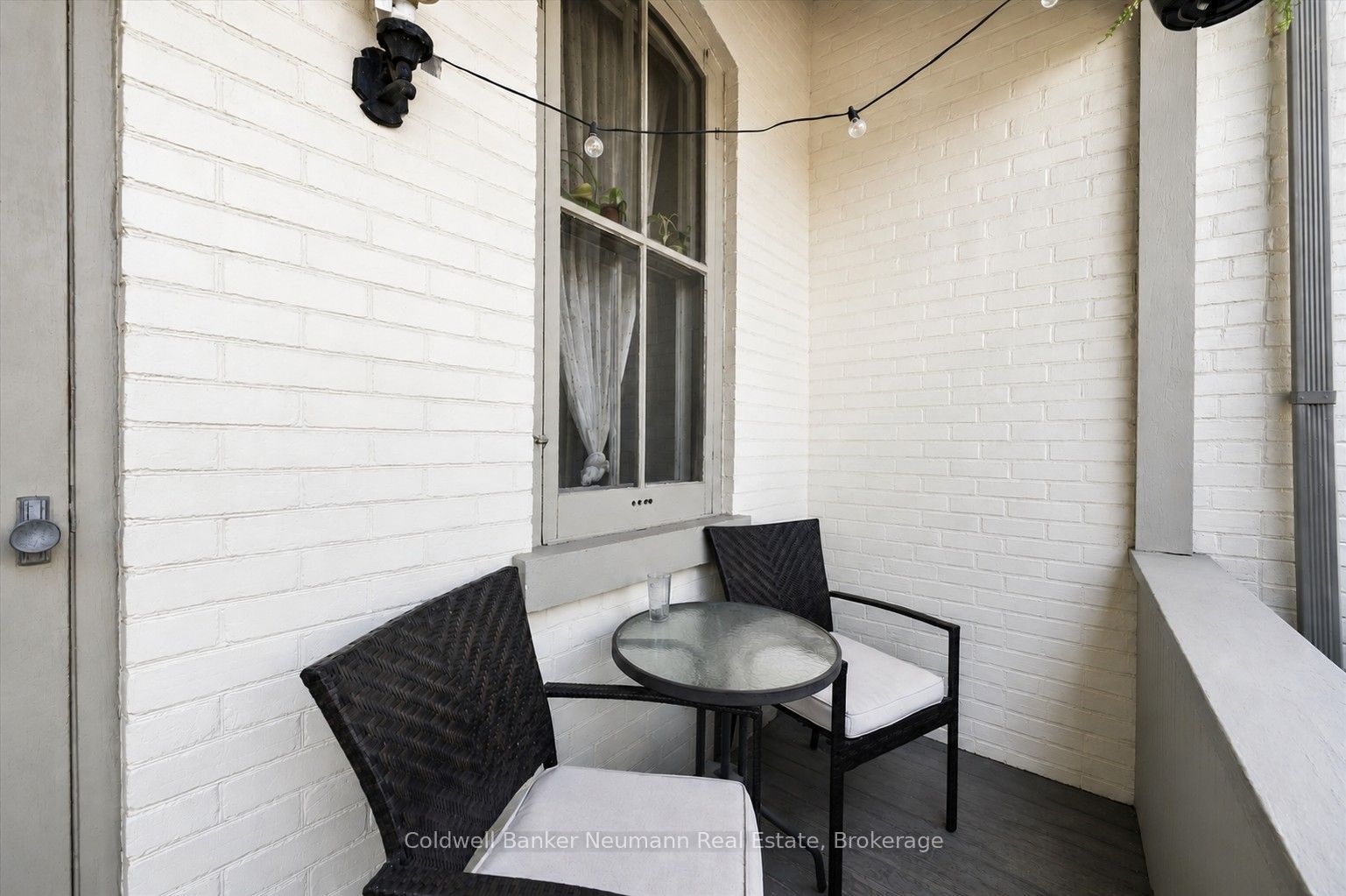 159 Glasgow Street N Property Photo 3