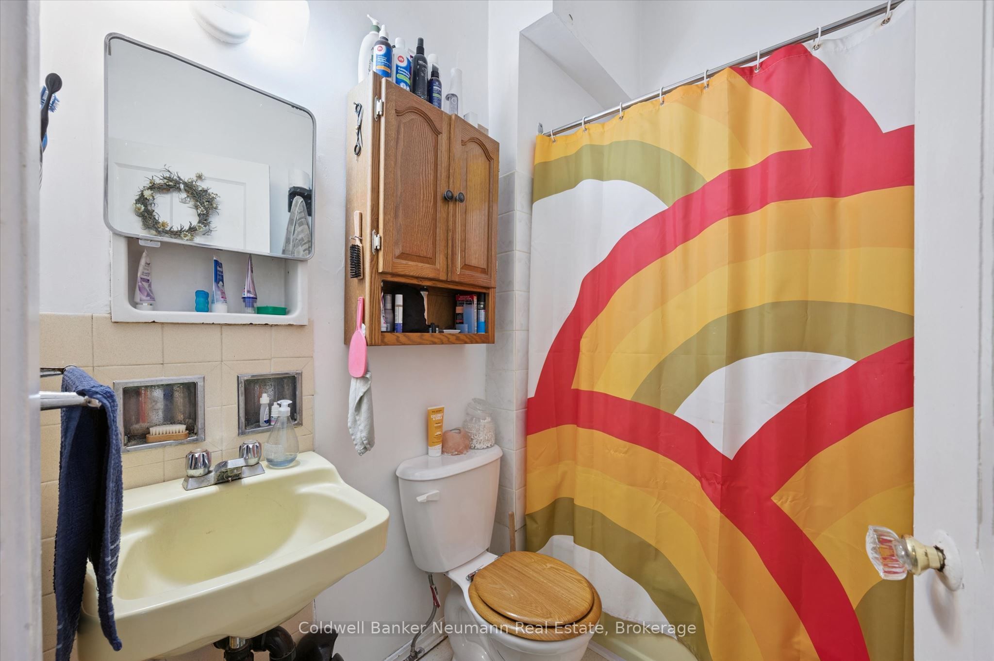 159 Glasgow Street N Property Photo 12