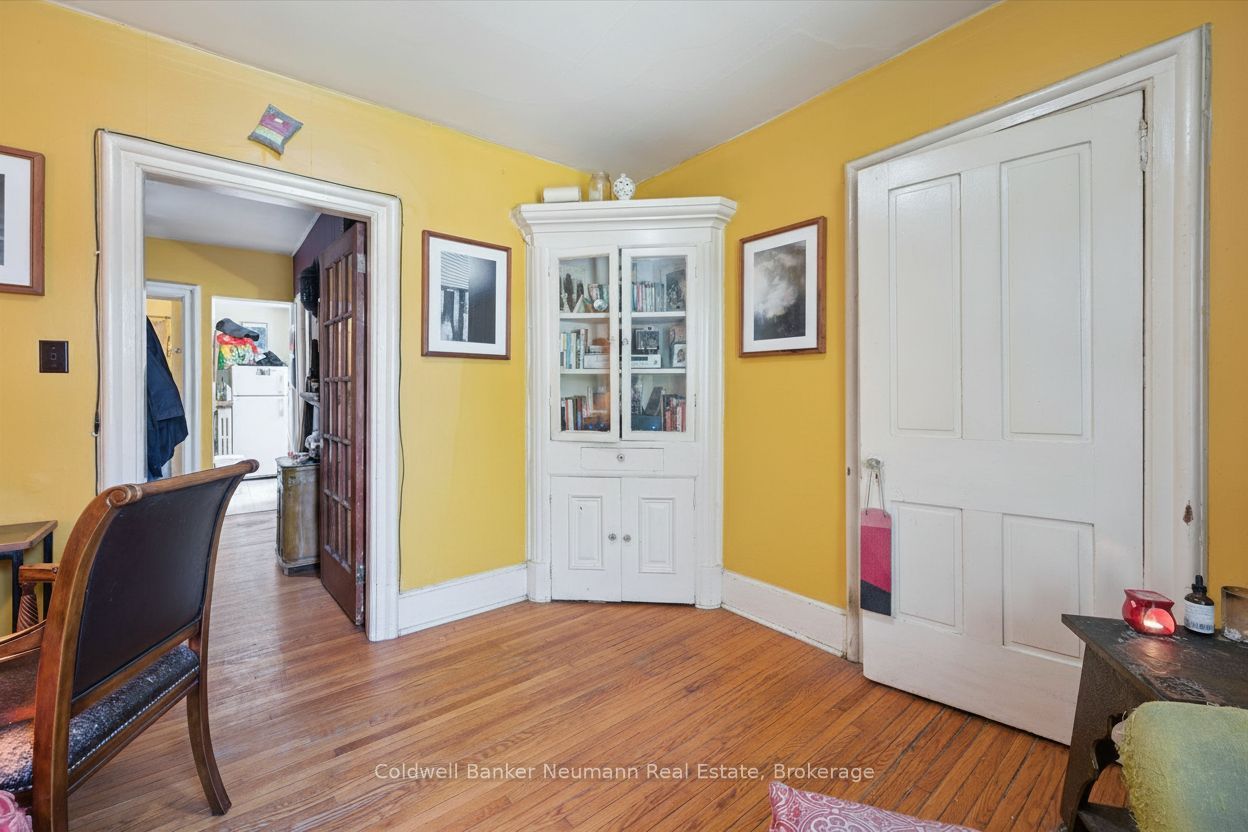 159 Glasgow Street N Property Photo 24