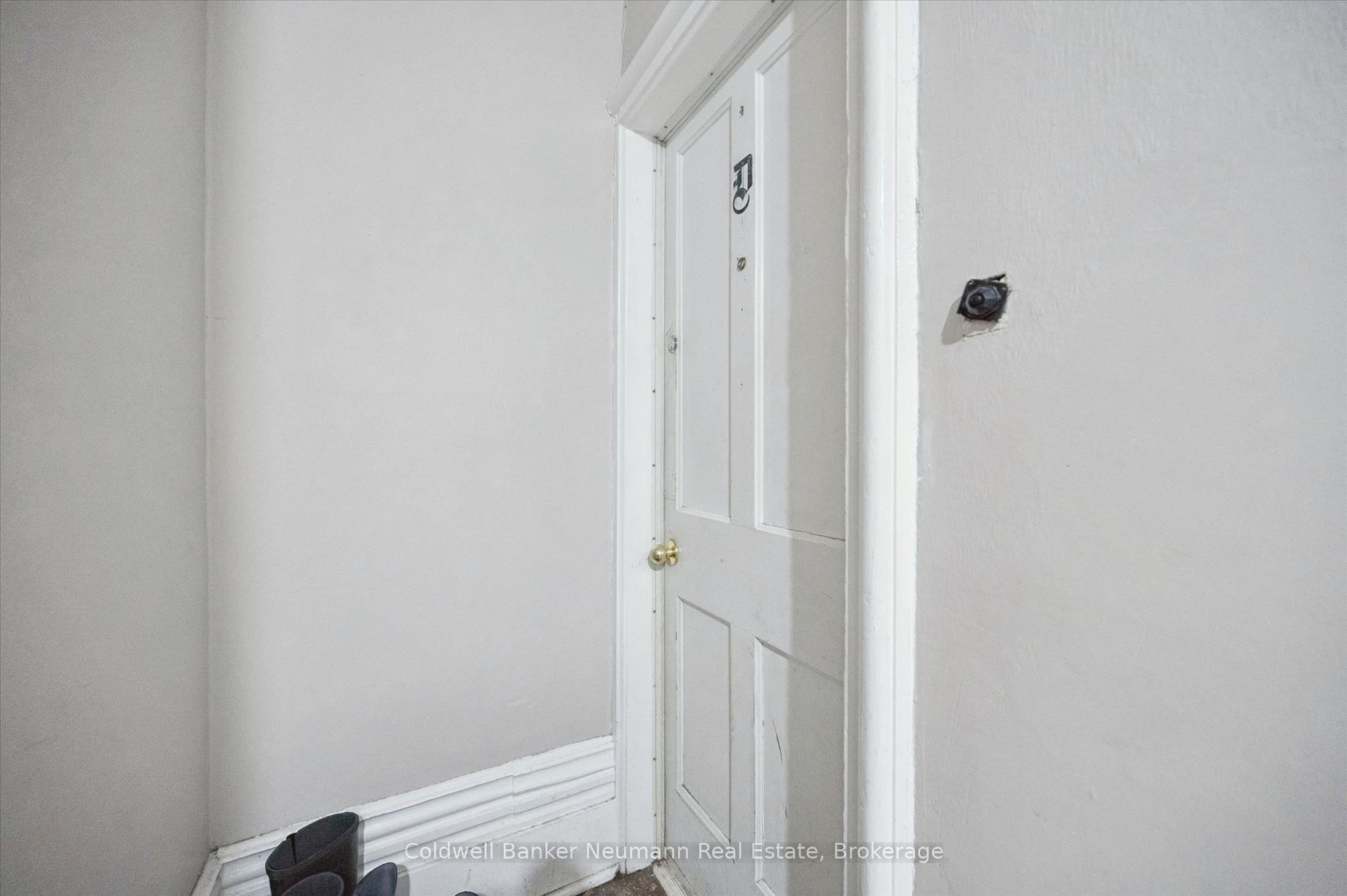 159 Glasgow Street N Property Photo 29