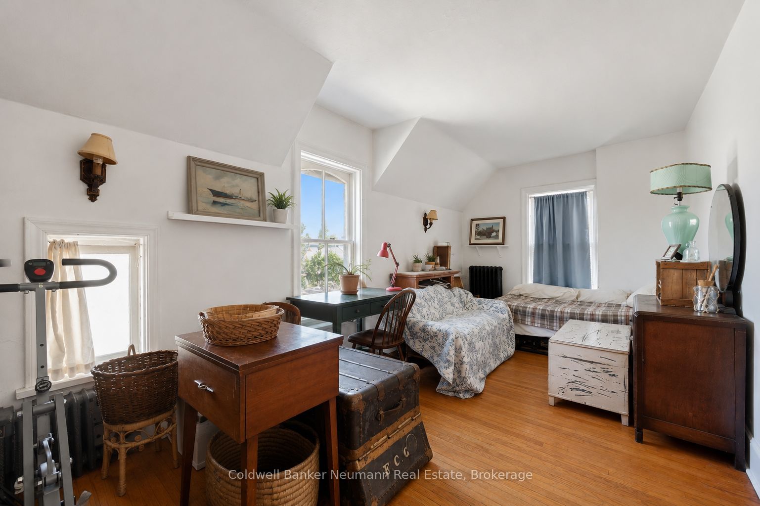 159 Glasgow Street N Property Photo 31