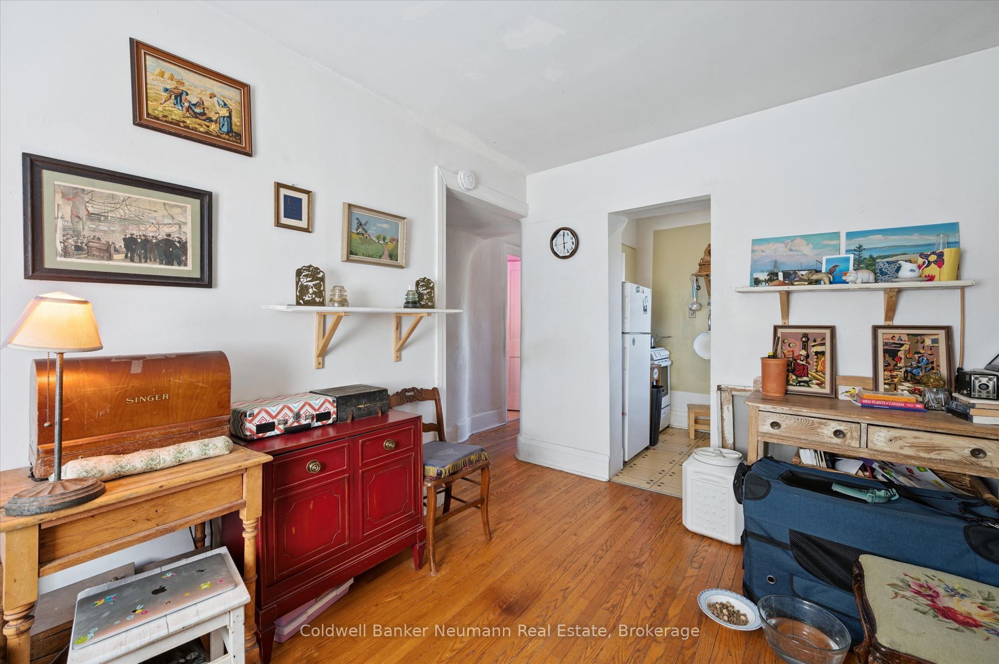 159 Glasgow Street N Property Photo 32