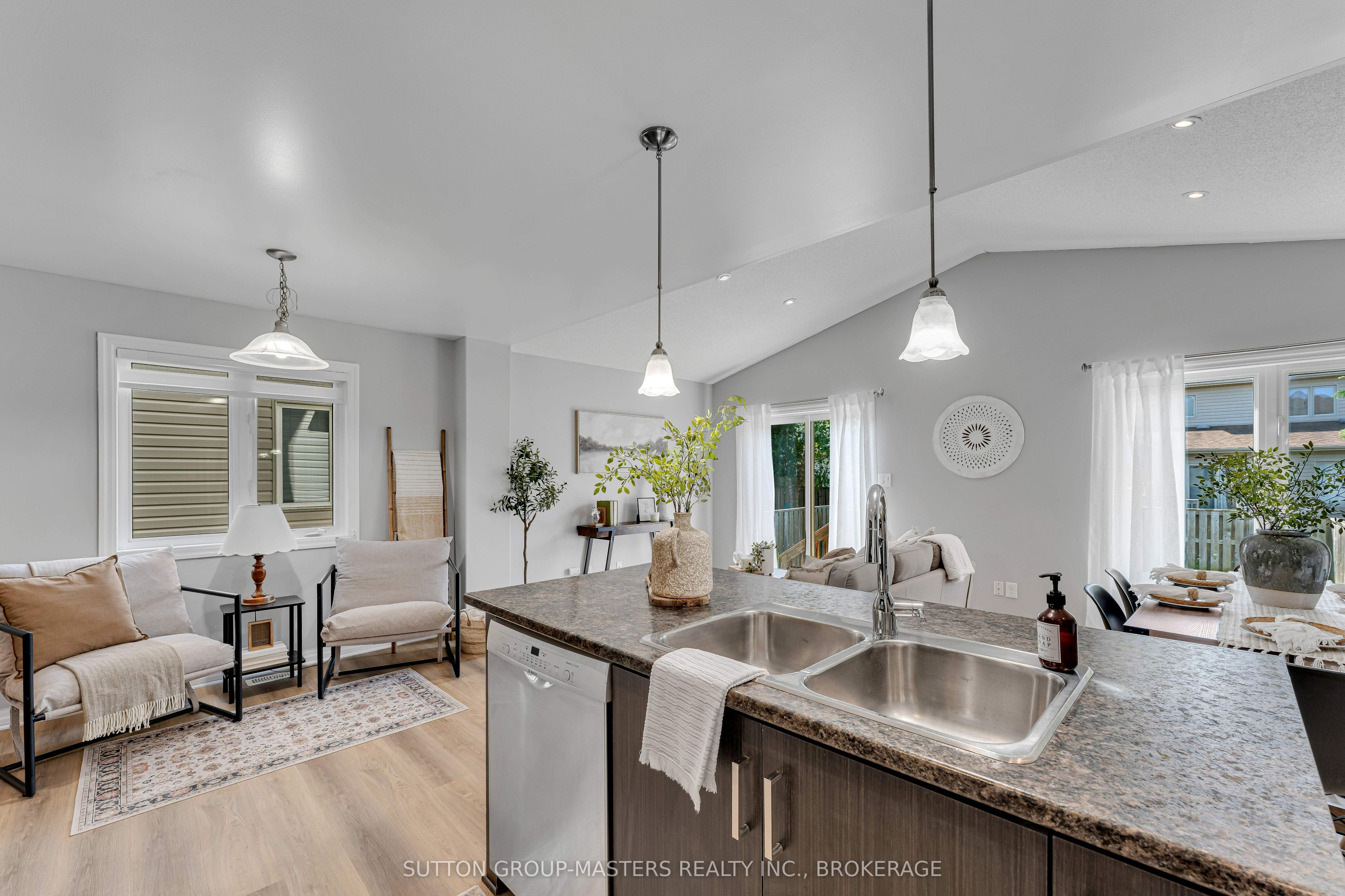 1209 Carfa Crescent Property Photo 15