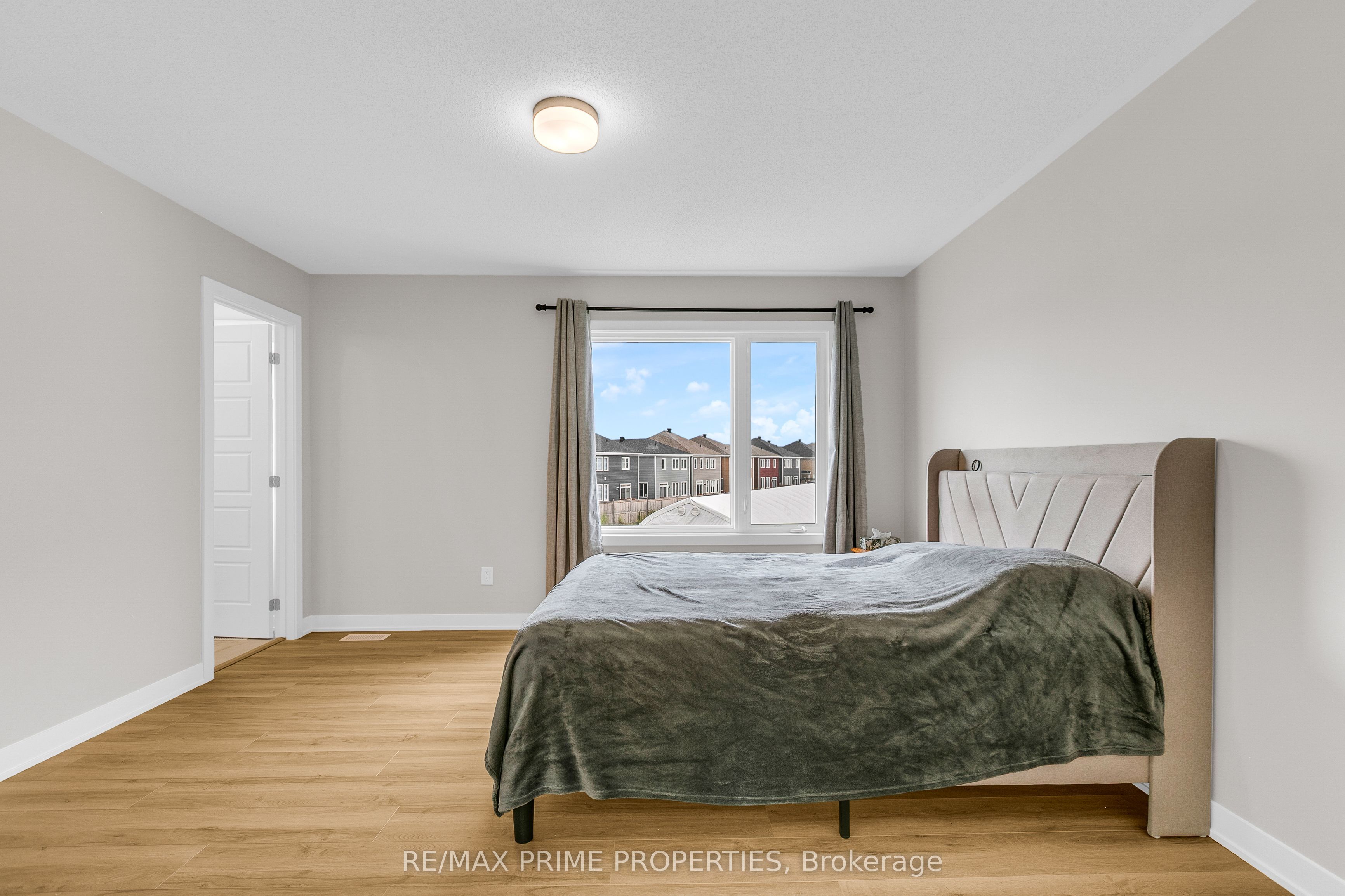 745 Haflinger Row Property Photo 22