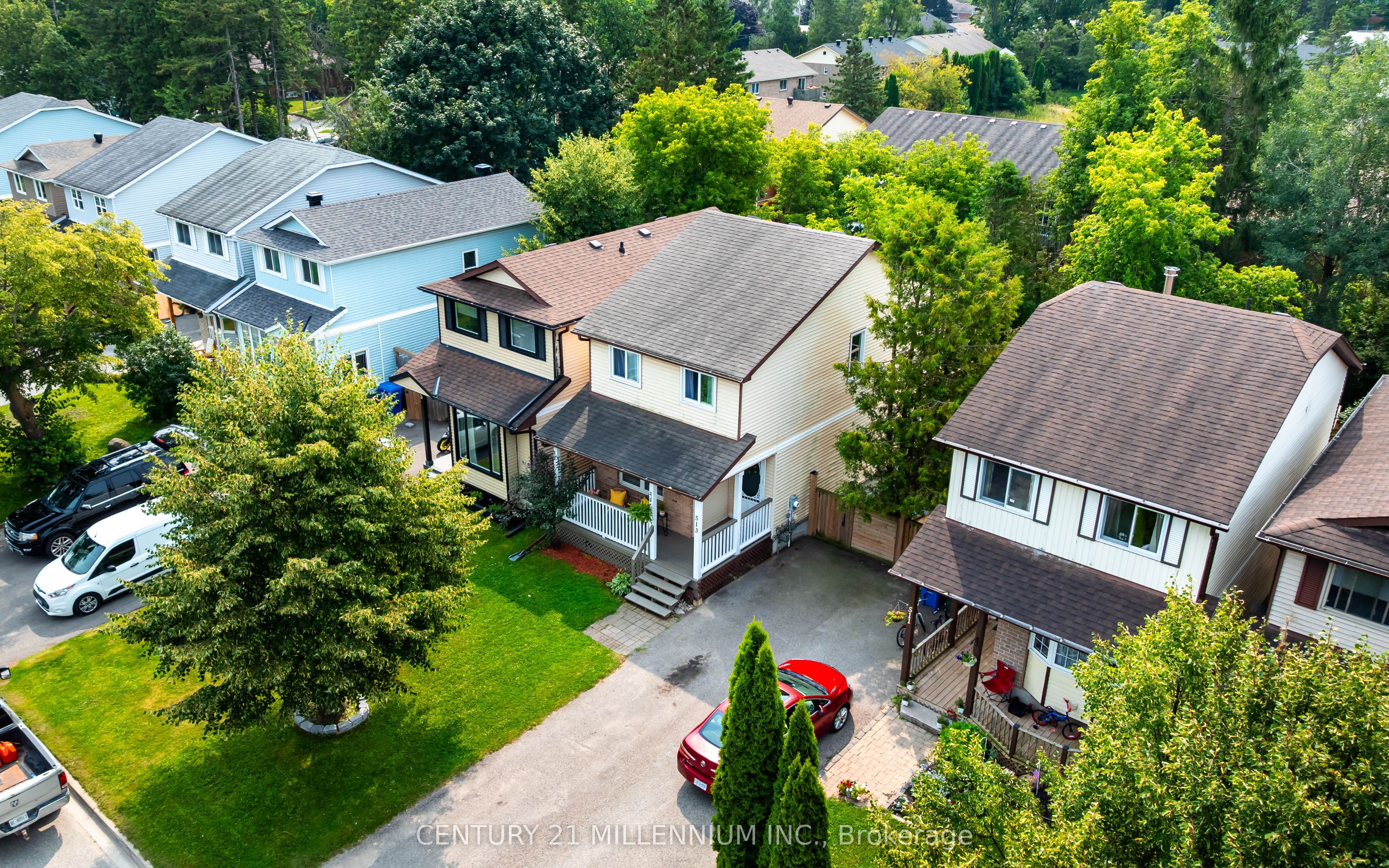 513 Pineview Gardens Property Photo 2