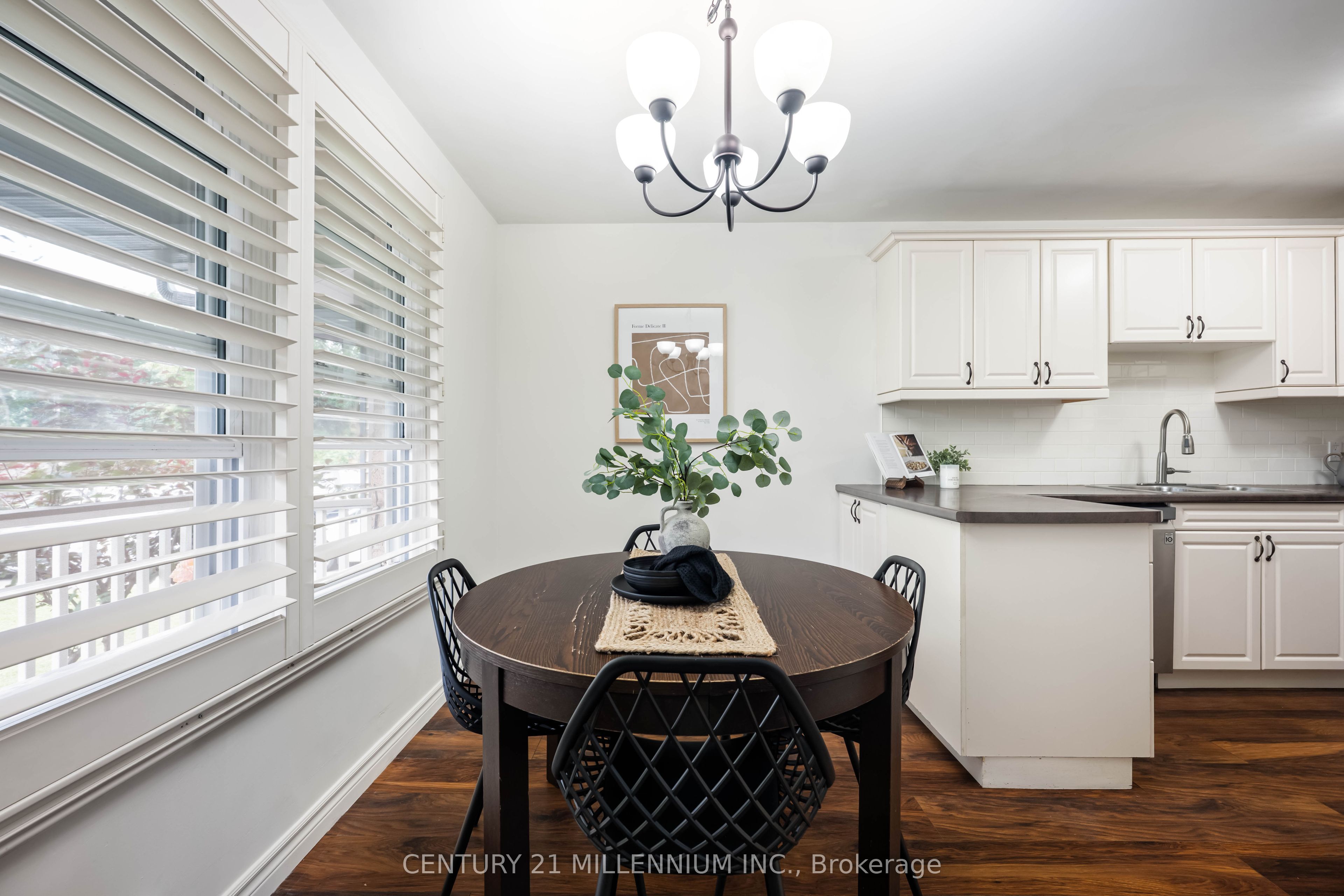 513 Pineview Gardens Property Photo 12
