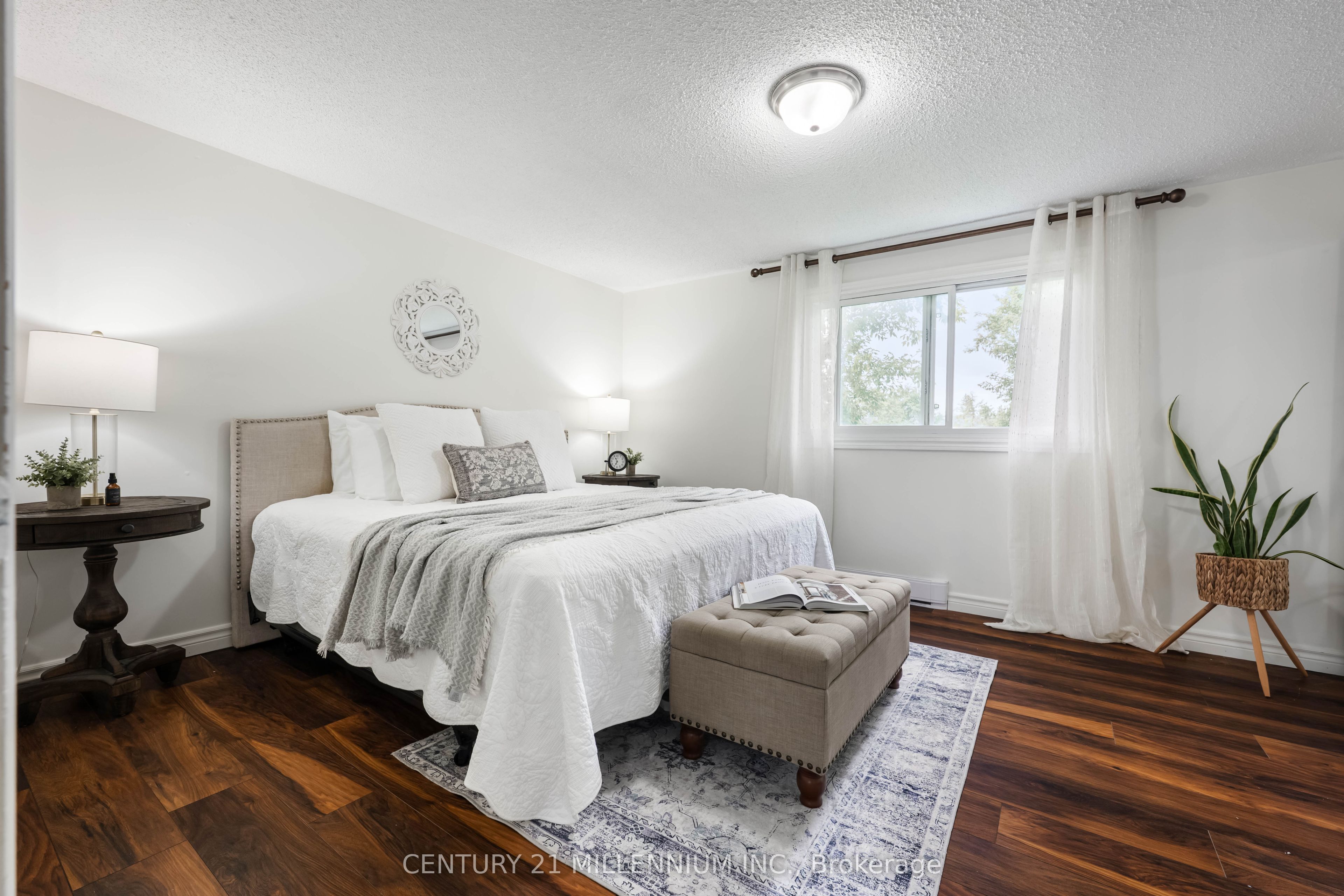 513 Pineview Gardens Property Photo 18