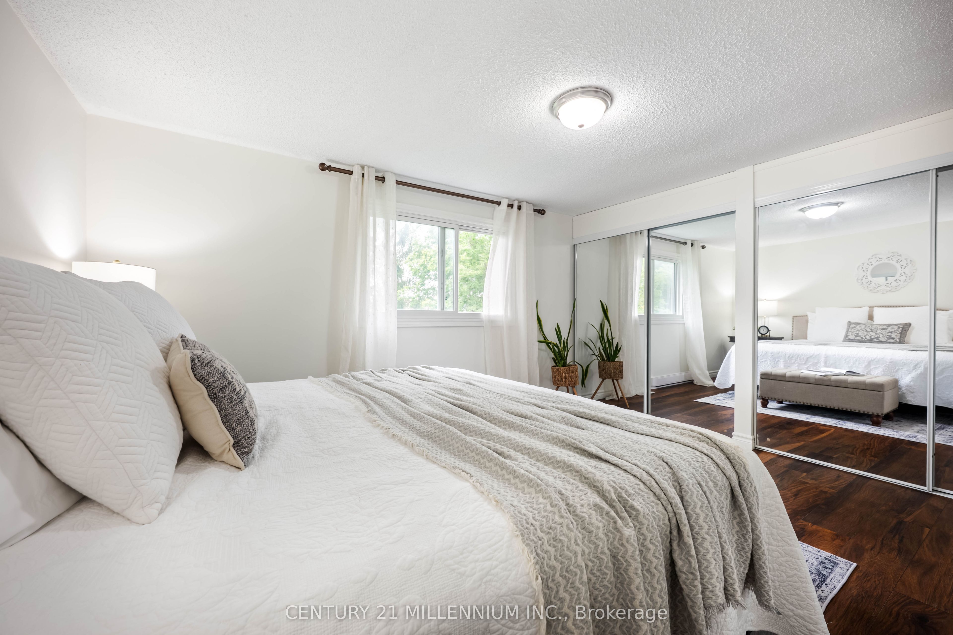 513 Pineview Gardens Property Photo 19
