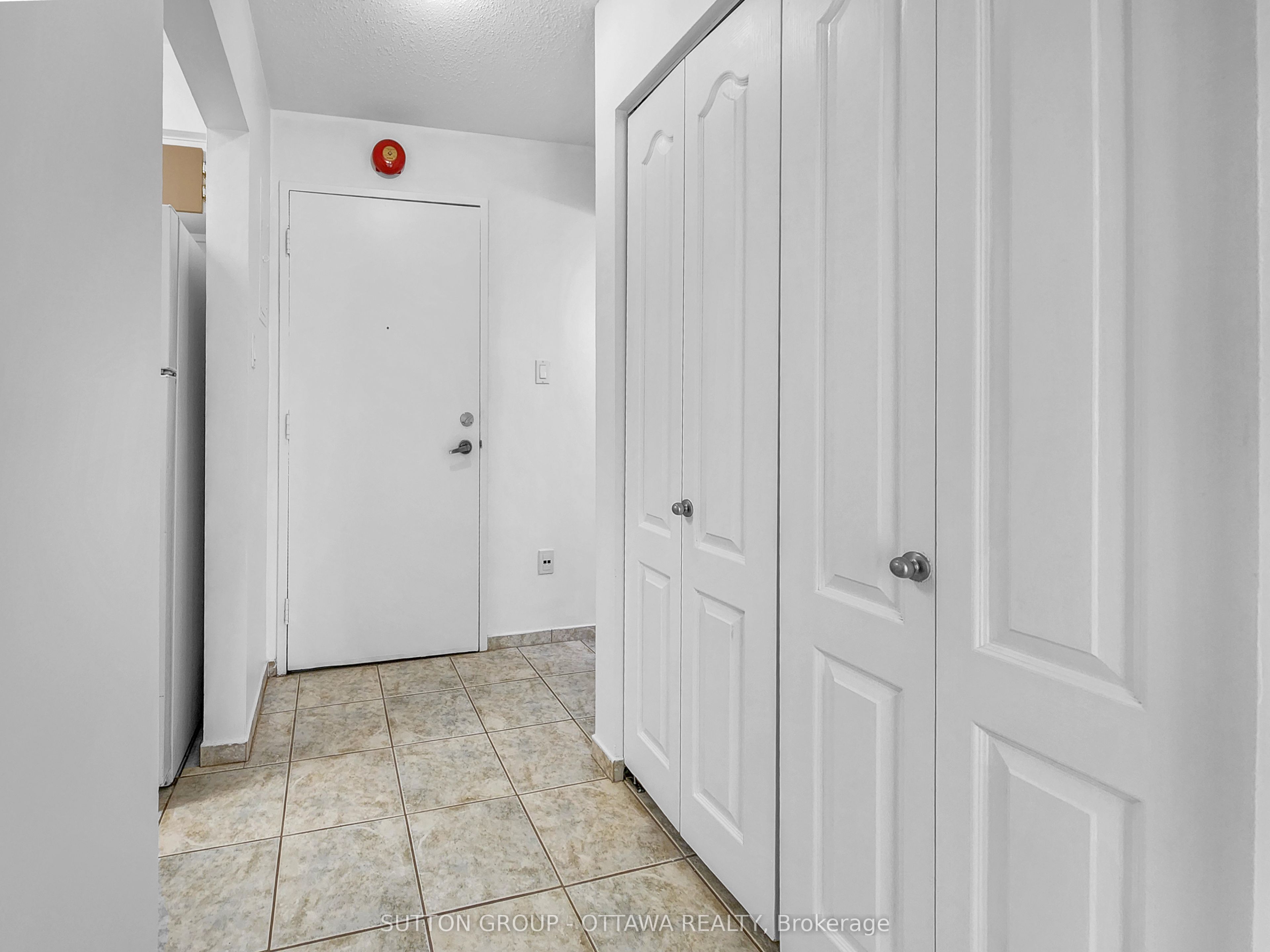 2044 Arrowsmith Drive 202a Property Photo 4