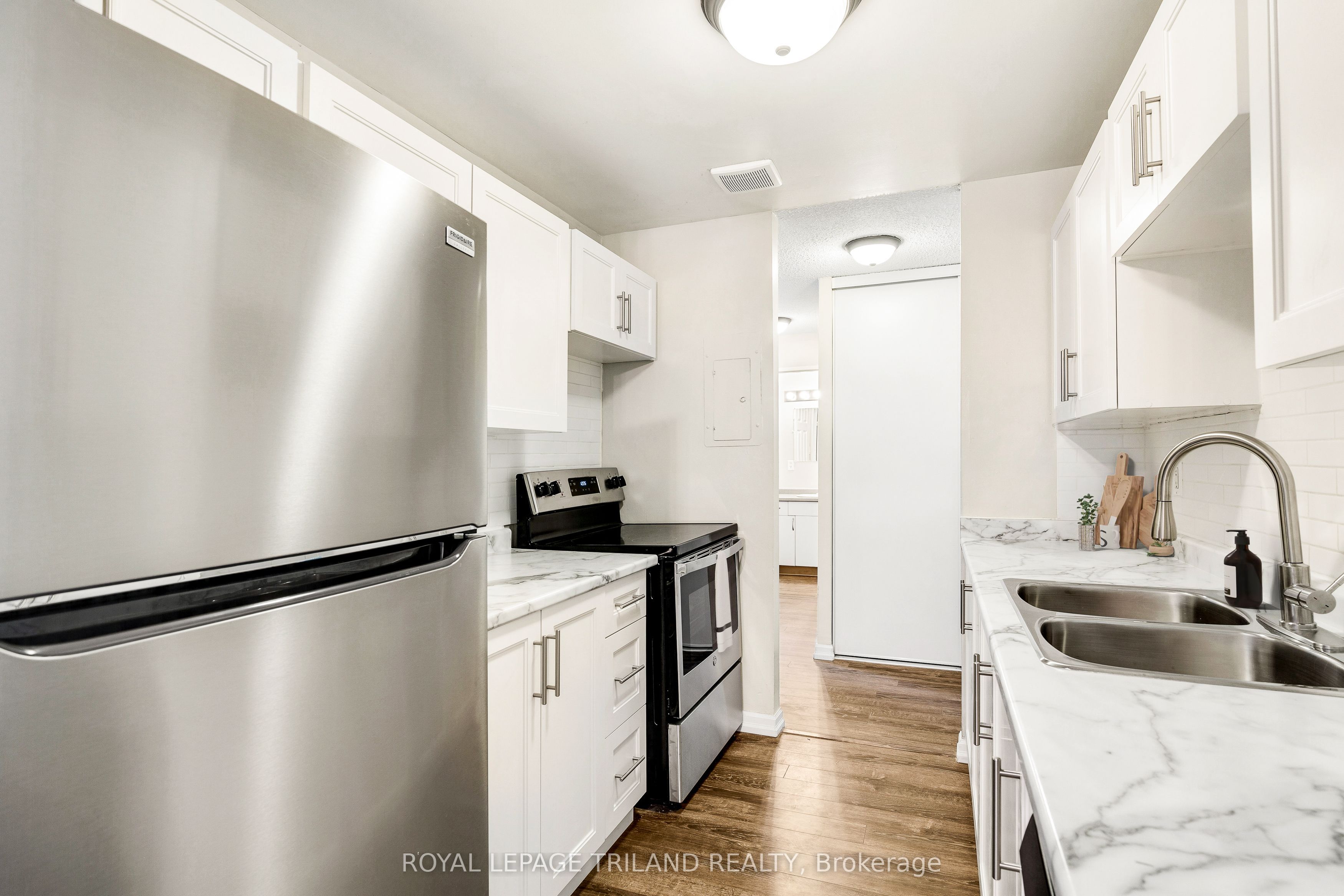 1584 Ernest Avenue 107 Property Photo 3
