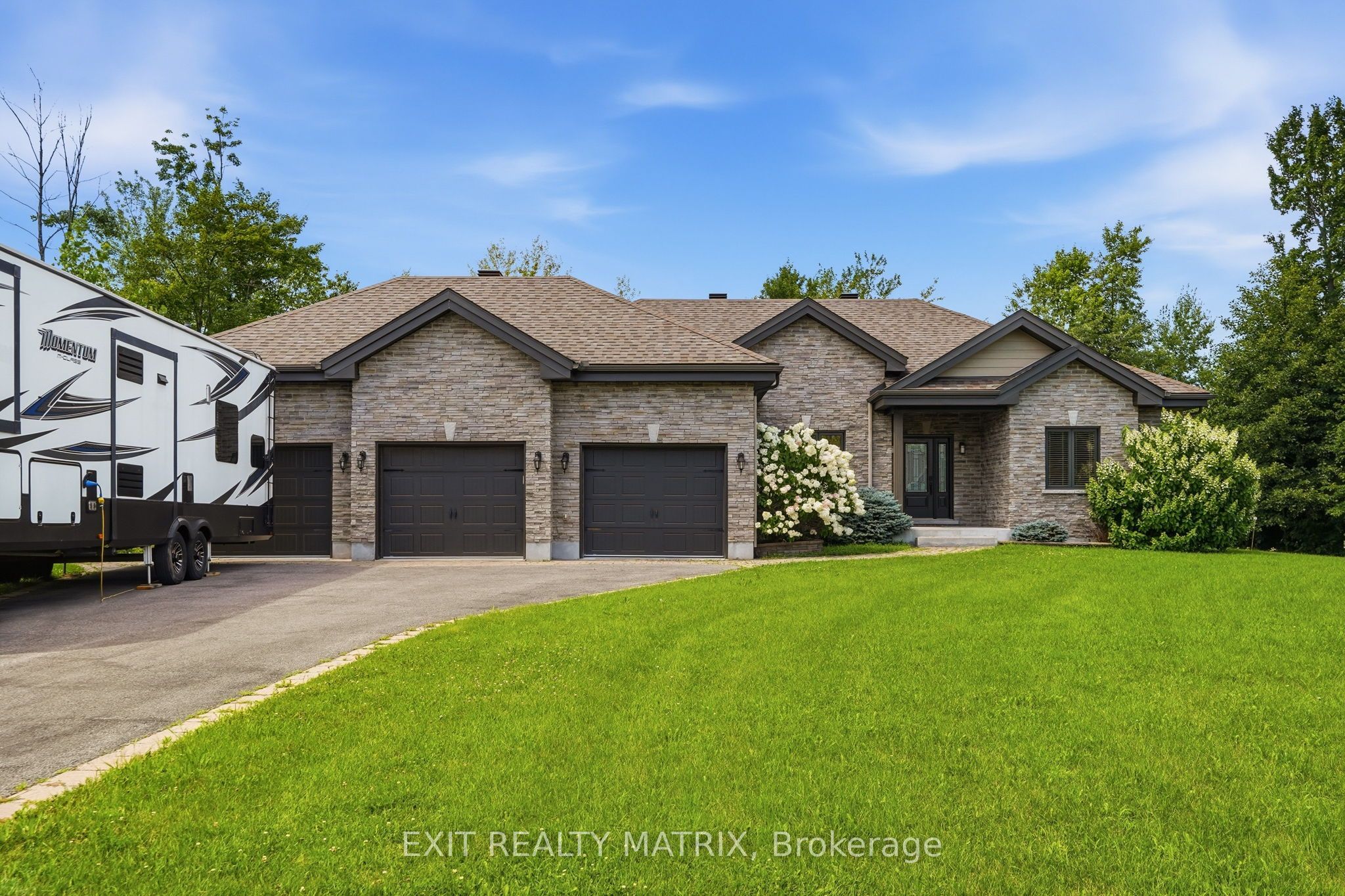 501 Du Parc Road Property Photo 2
