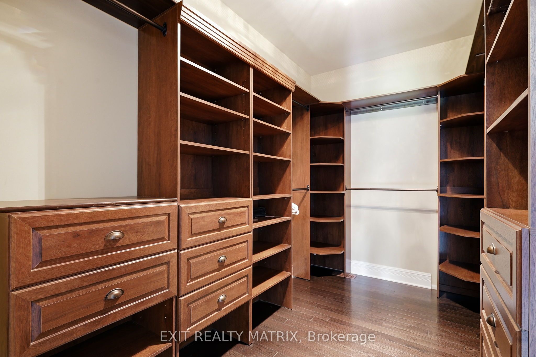 501 Du Parc Road Property Photo 24