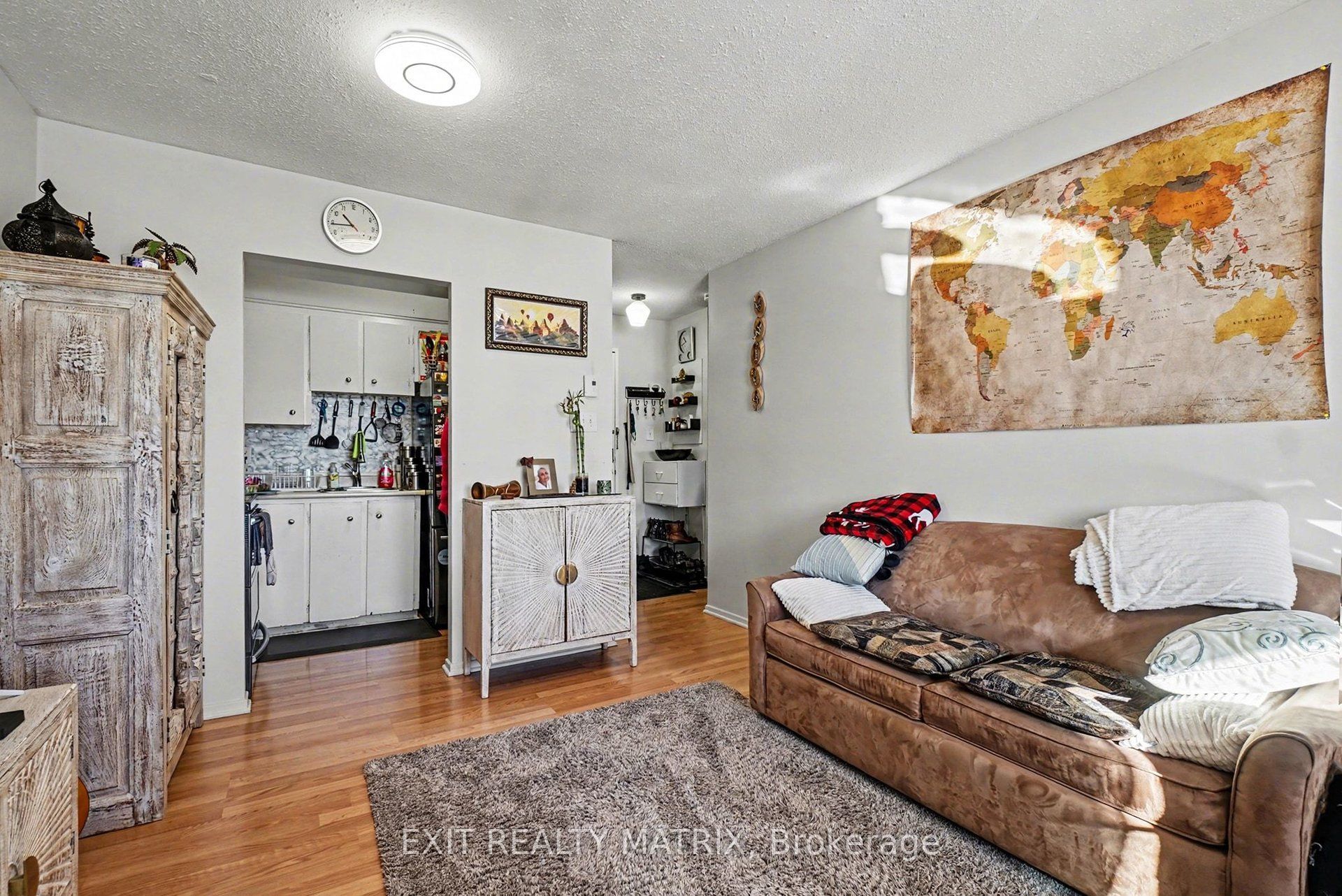 2044 Arrowsmith Drive 203 C Property Photo 5