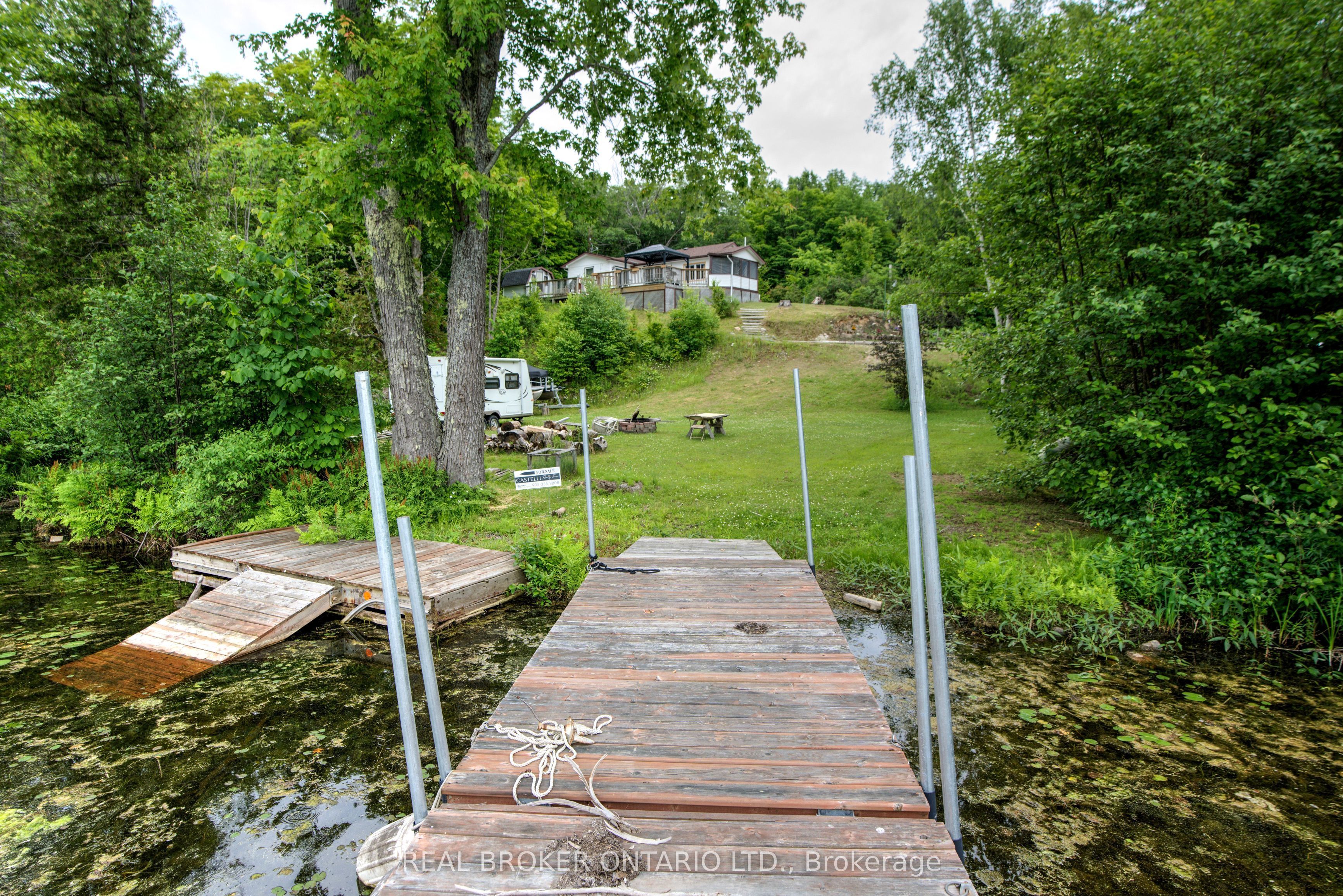 1180 Guigue Road Property Photo 6