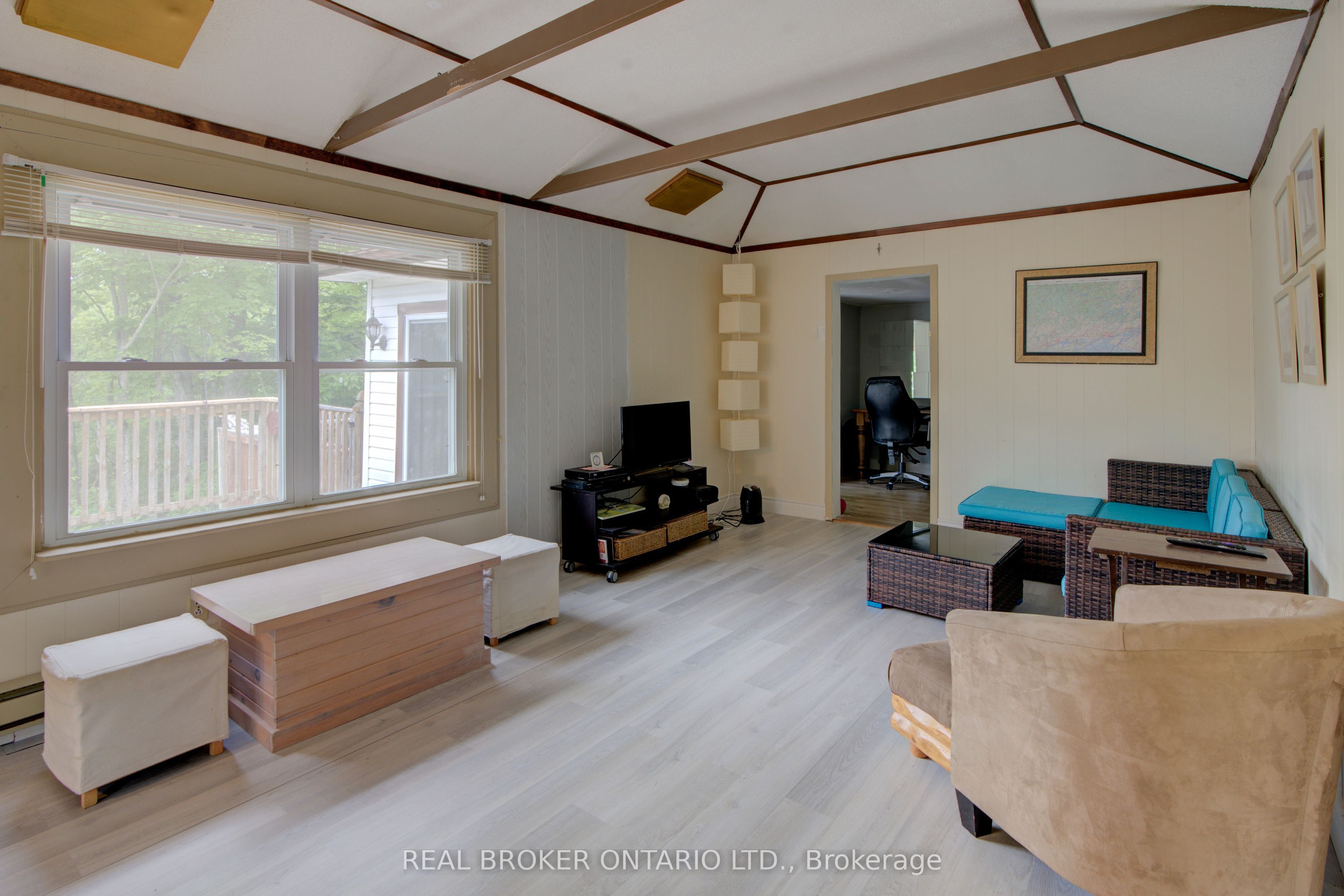 1180 Guigue Road Property Photo 19