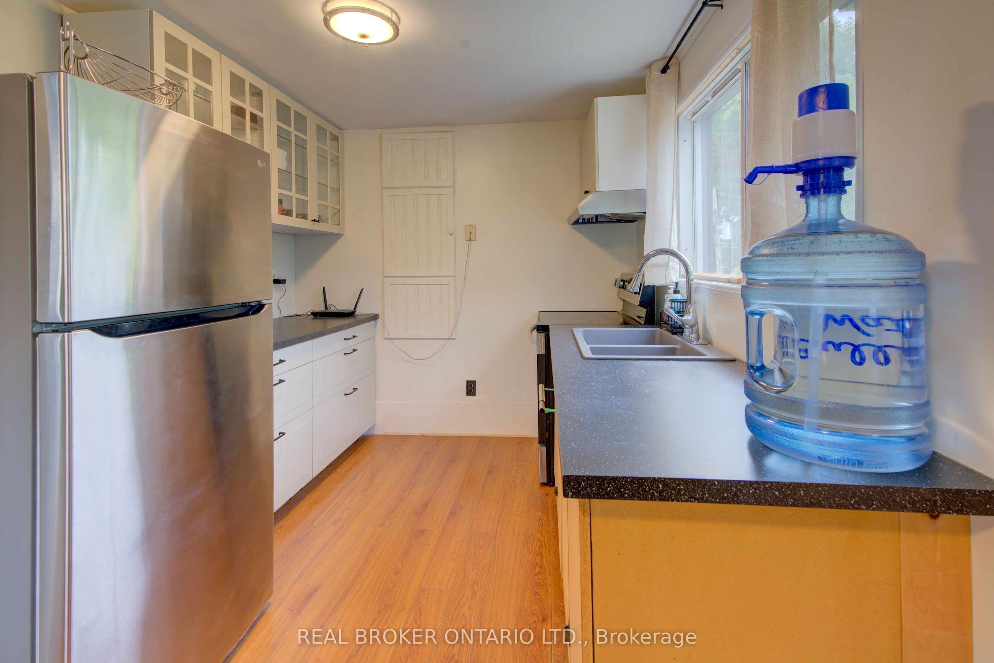 1180 Guigue Road Property Photo 23