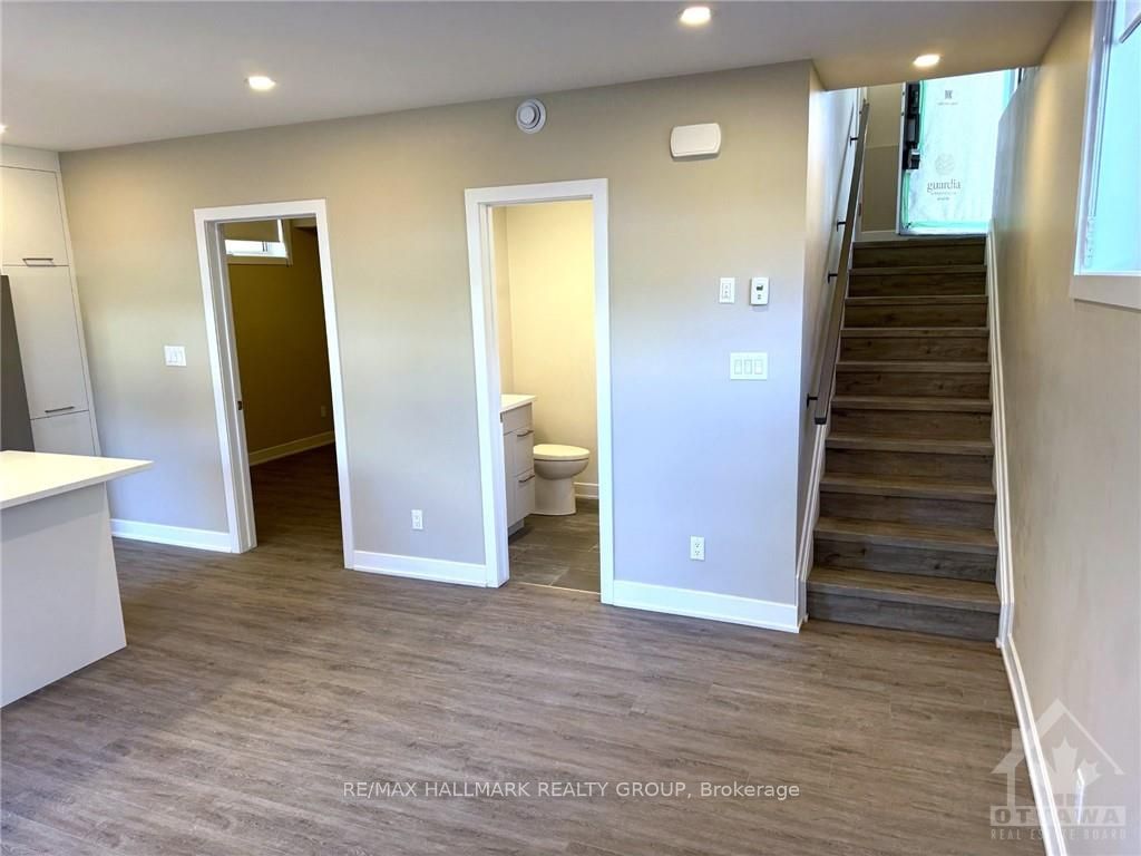 320 Mona Avenue B Property Photo 5