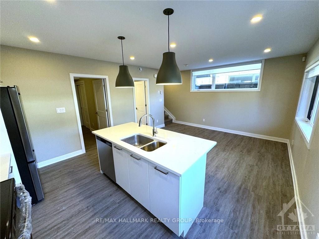 320 Mona Avenue B Property Photo 9