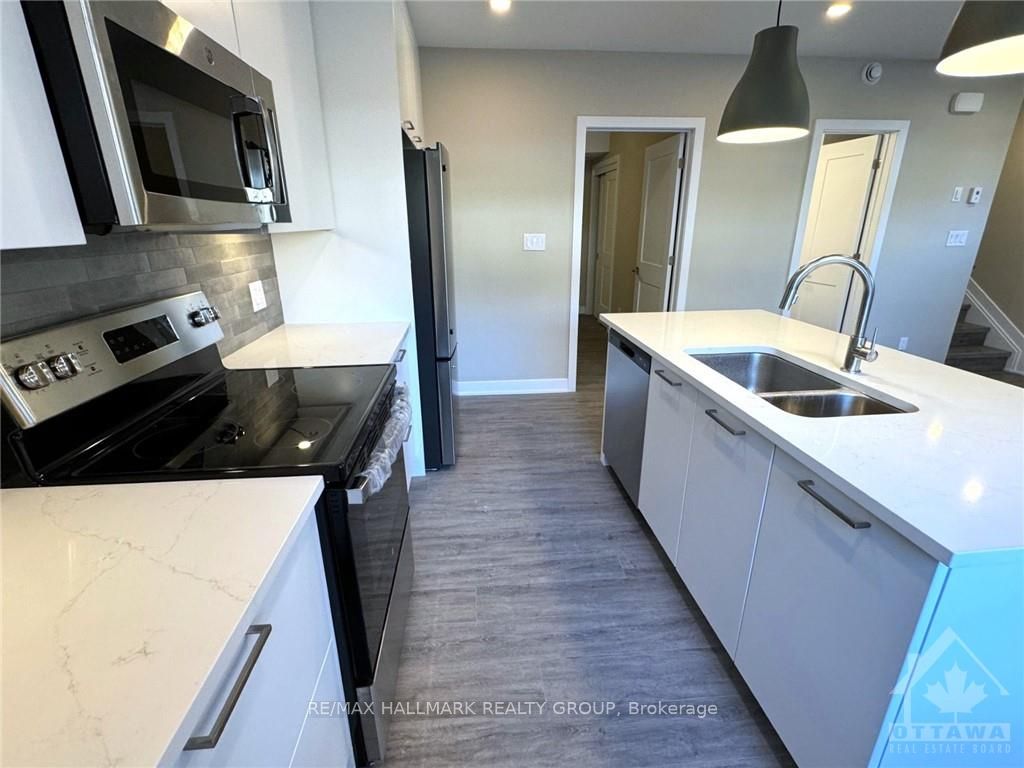 320 Mona Avenue B Property Photo 10
