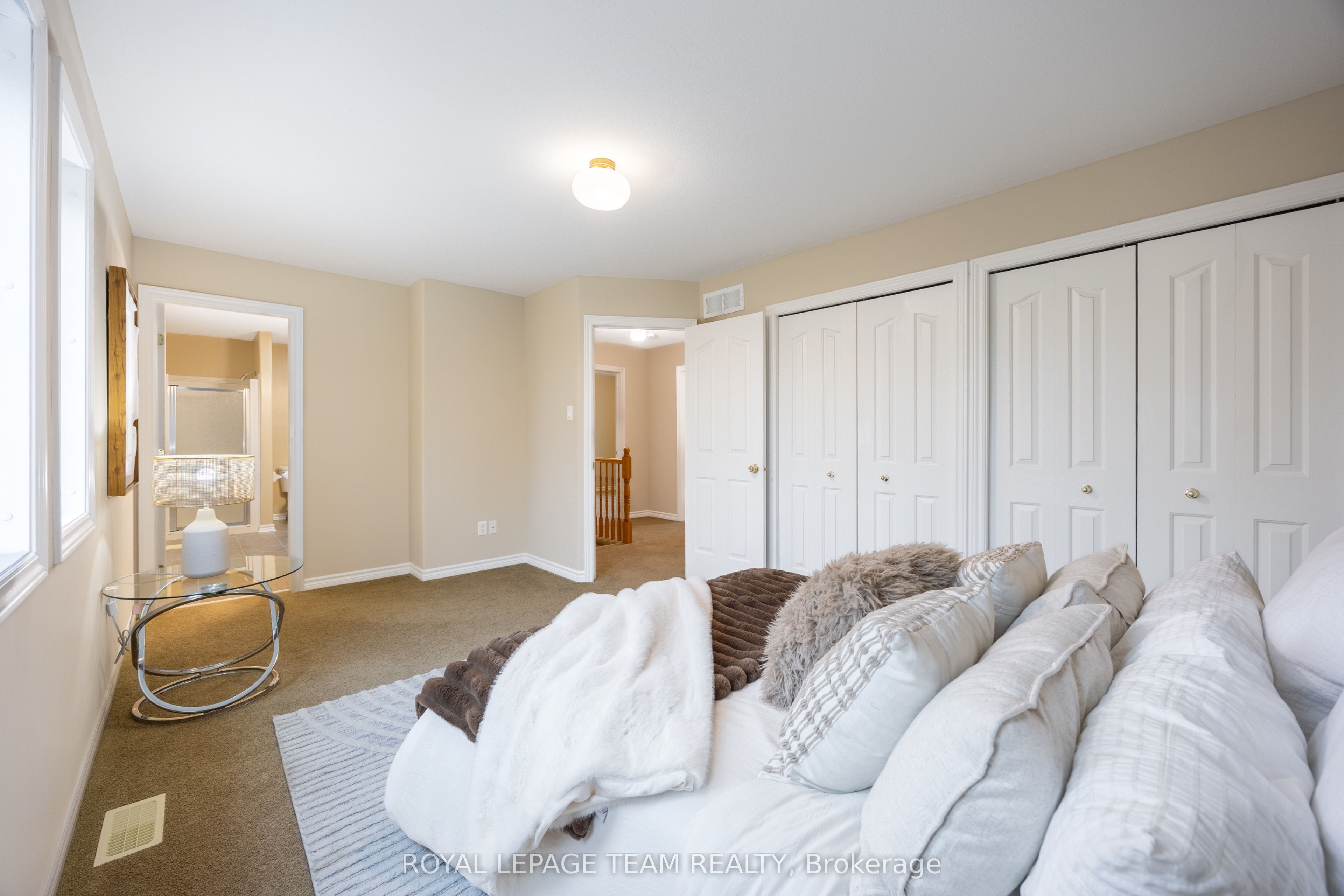 60 Woliston Crescent Property Photo 35