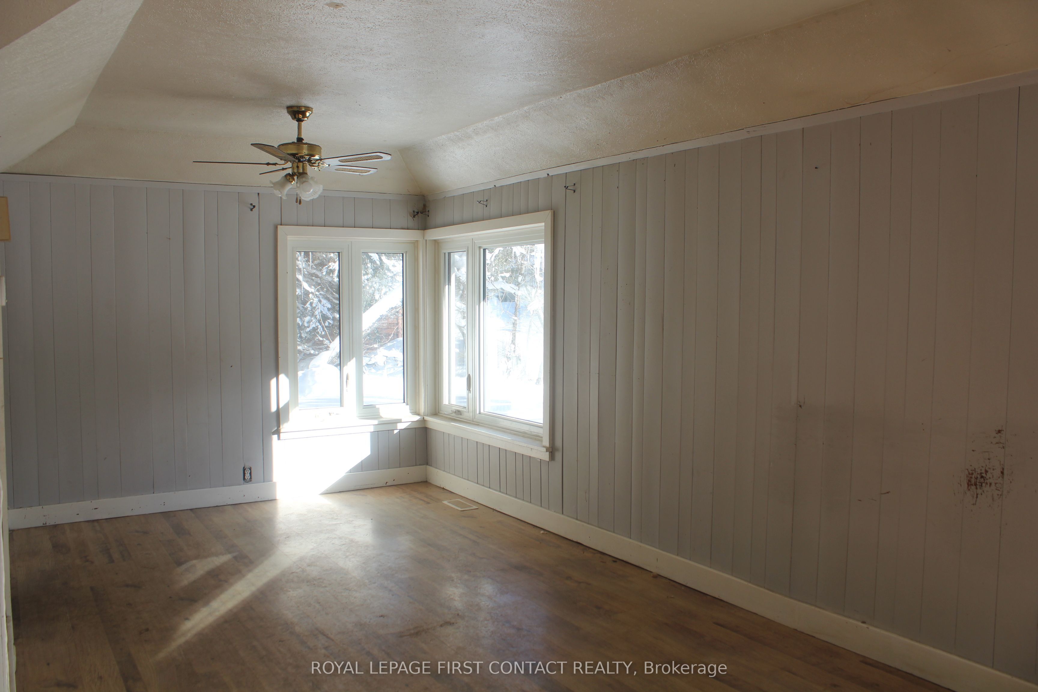 47 Riverside Drive Property Photo 7