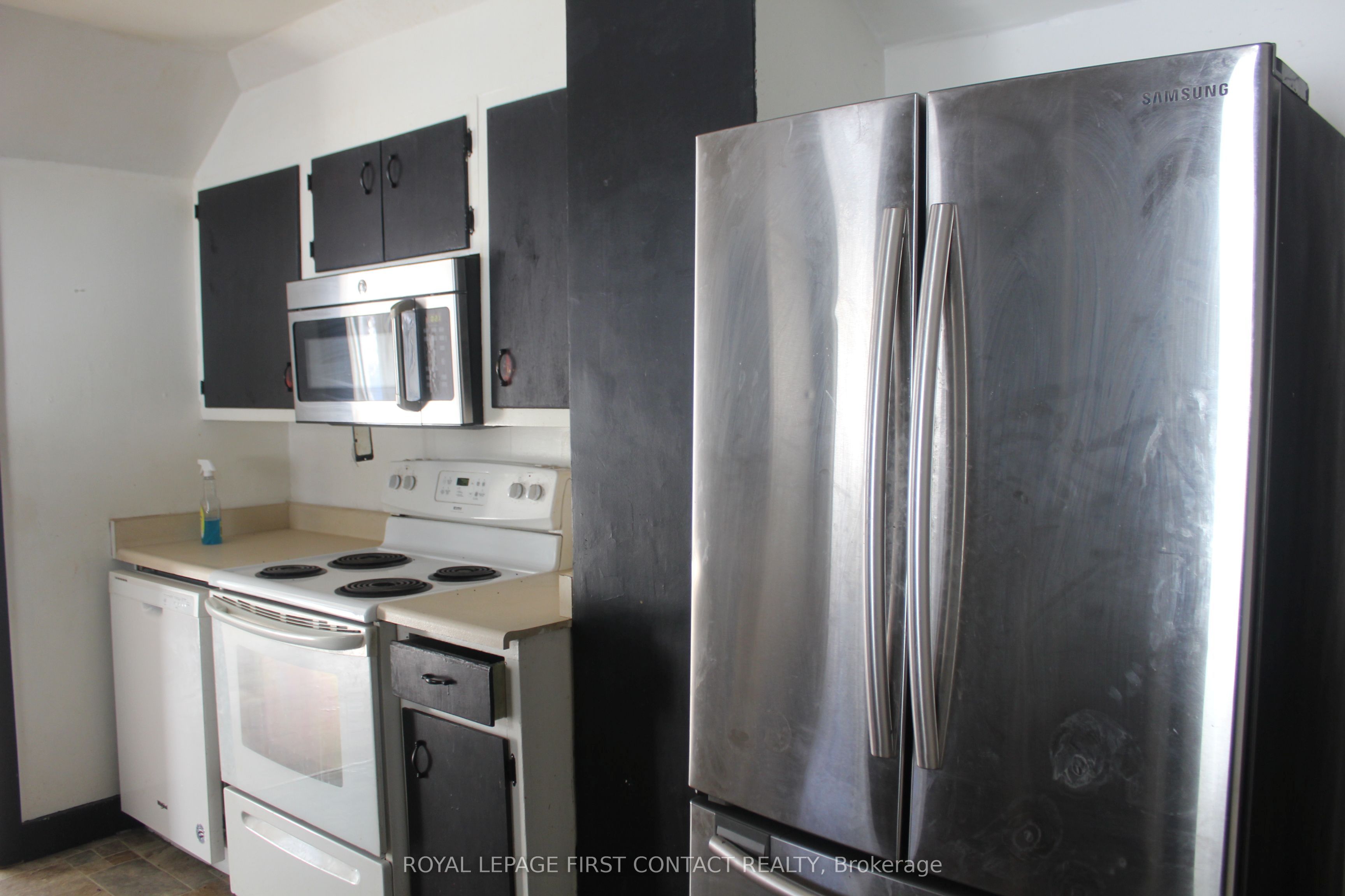 47 Riverside Drive Property Photo 10