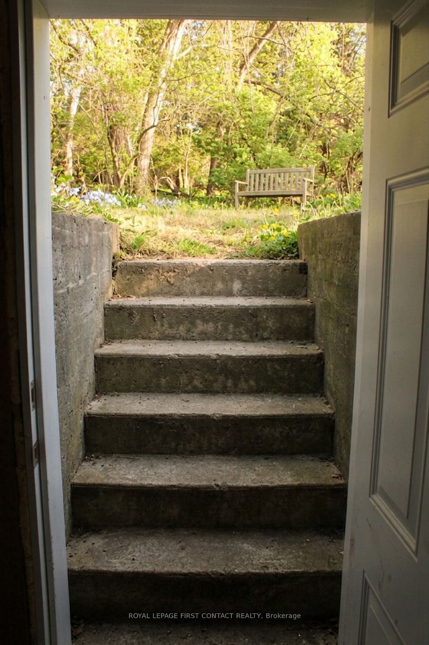 47 Riverside Drive Property Photo 16