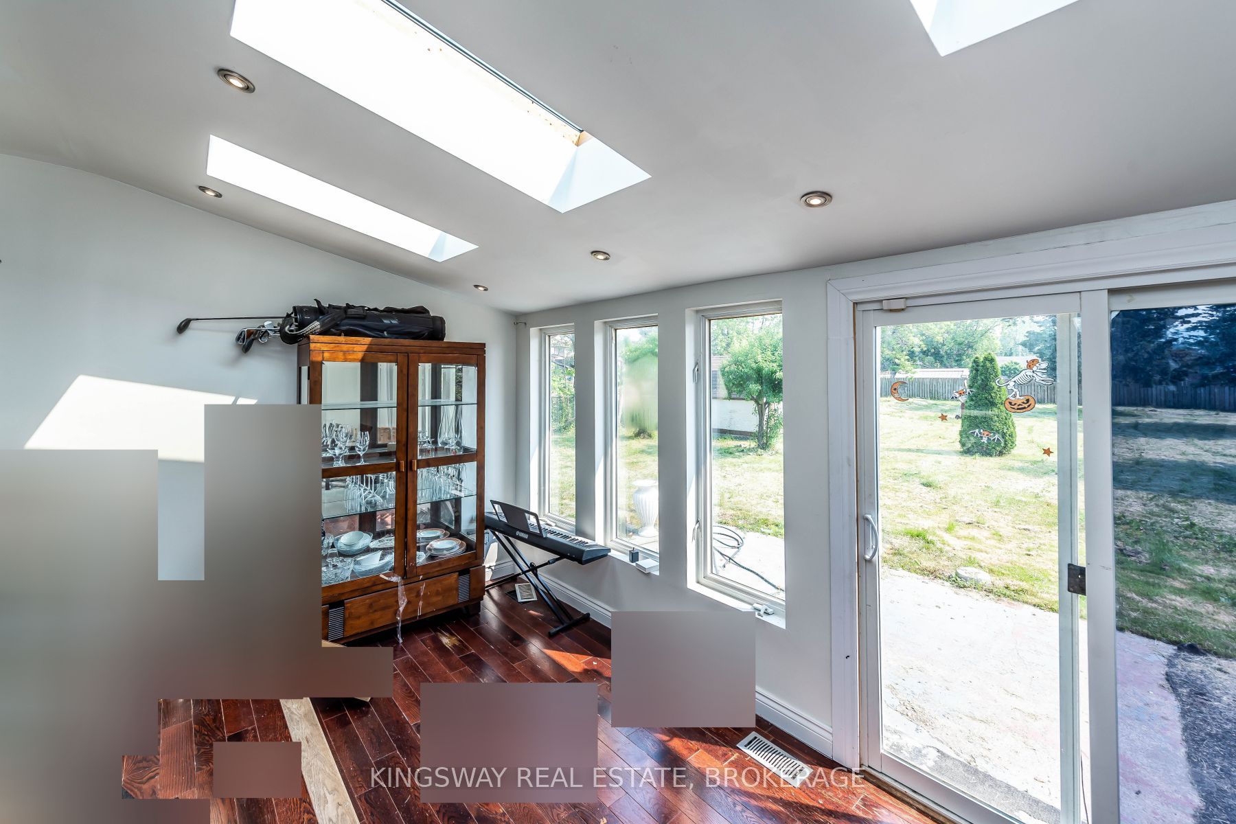 556 Barton Street E Property Photo 13