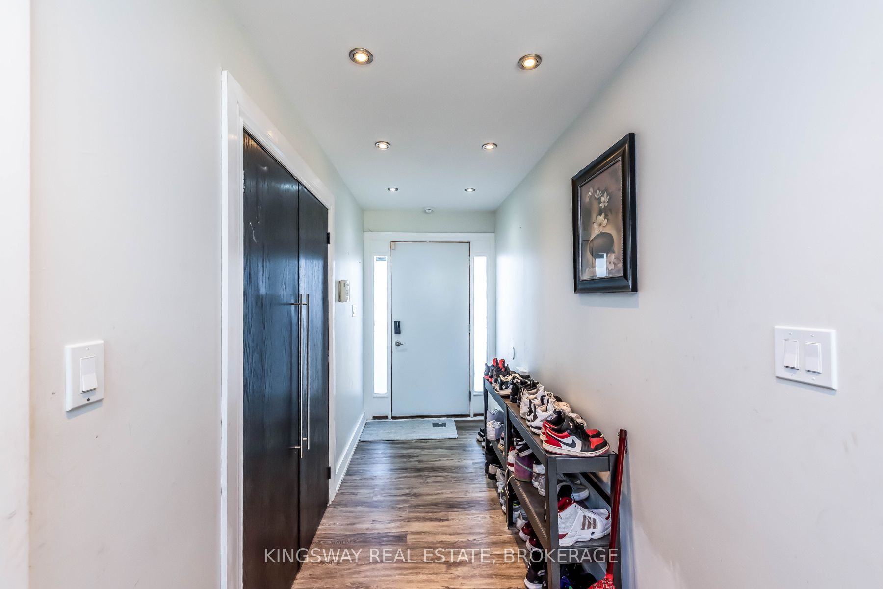 556 Barton Street E Property Photo 15