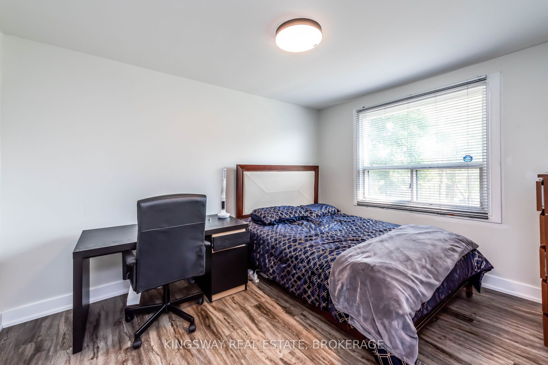 556 Barton Street E Property Photo 16
