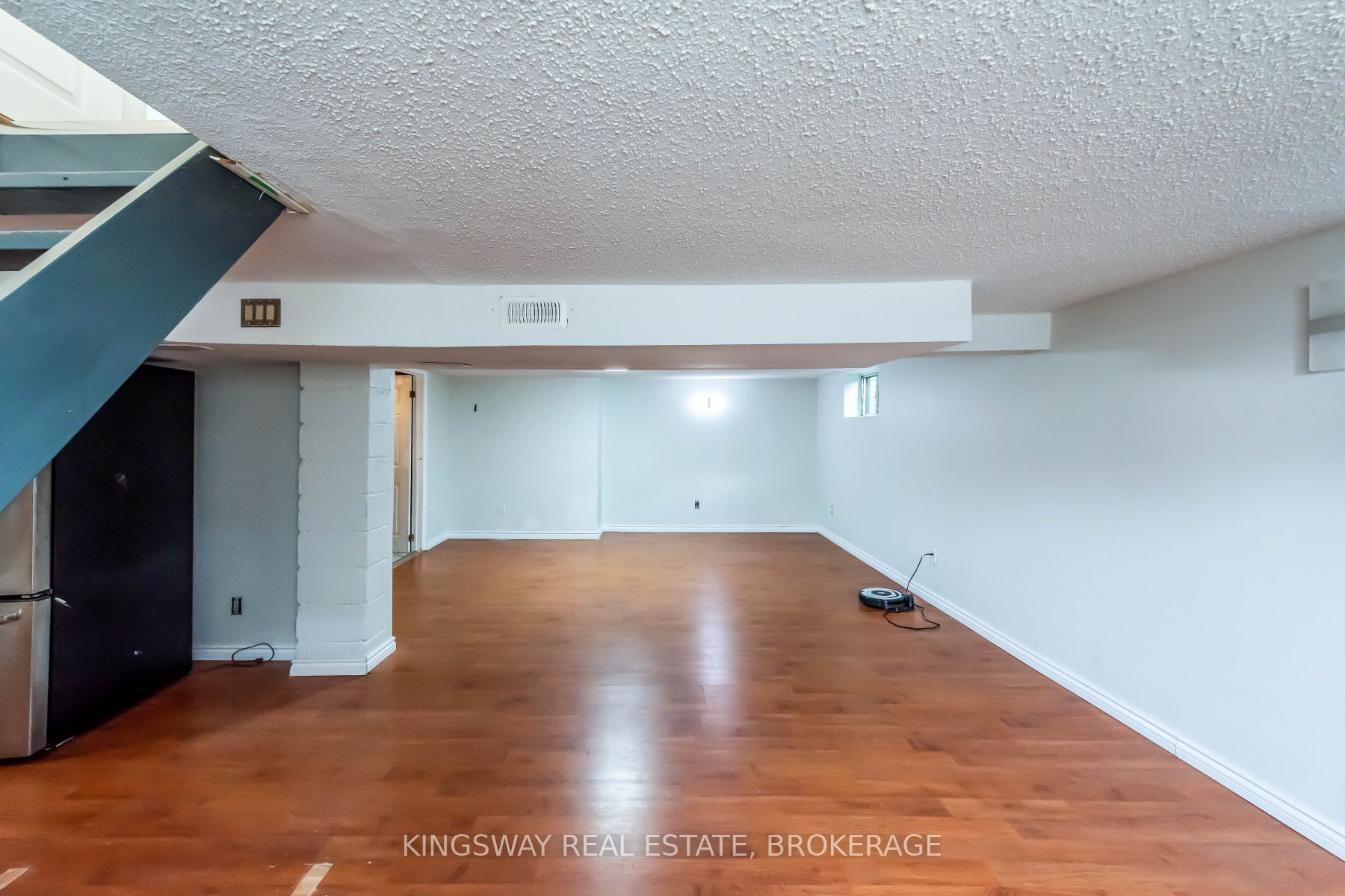 556 Barton Street E Property Photo 21