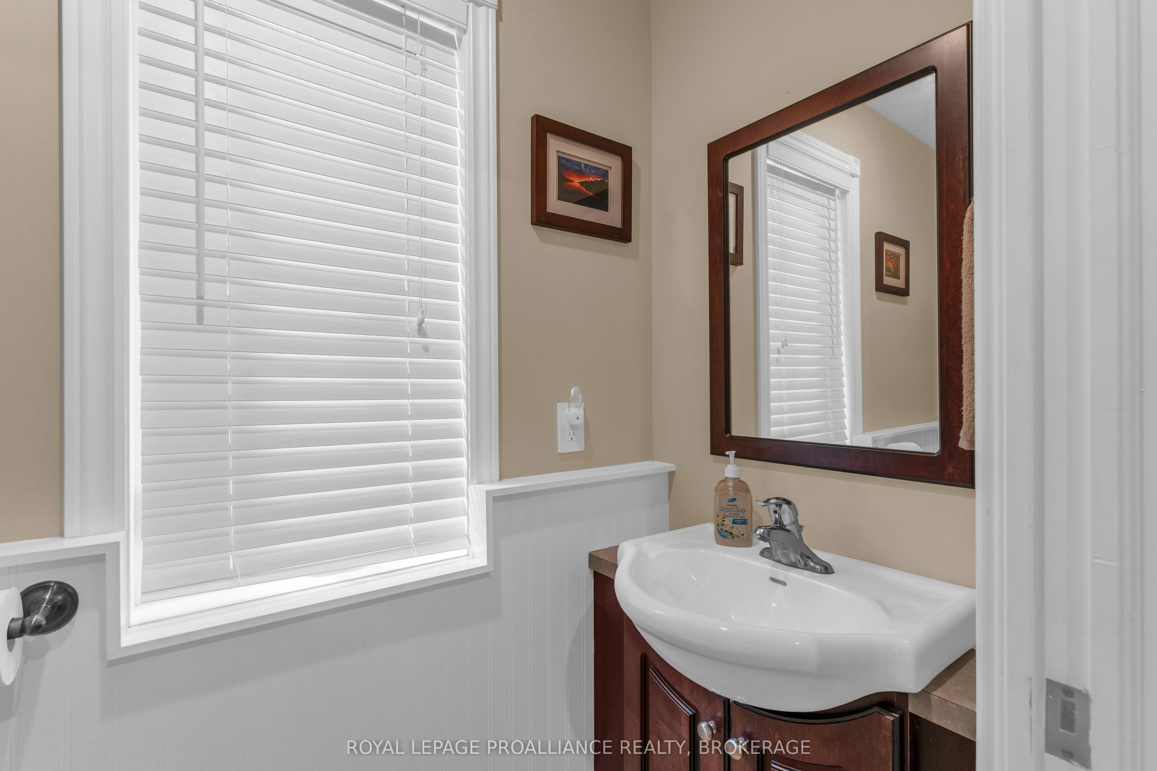 1082 Spring Mill Lane Property Photo 11