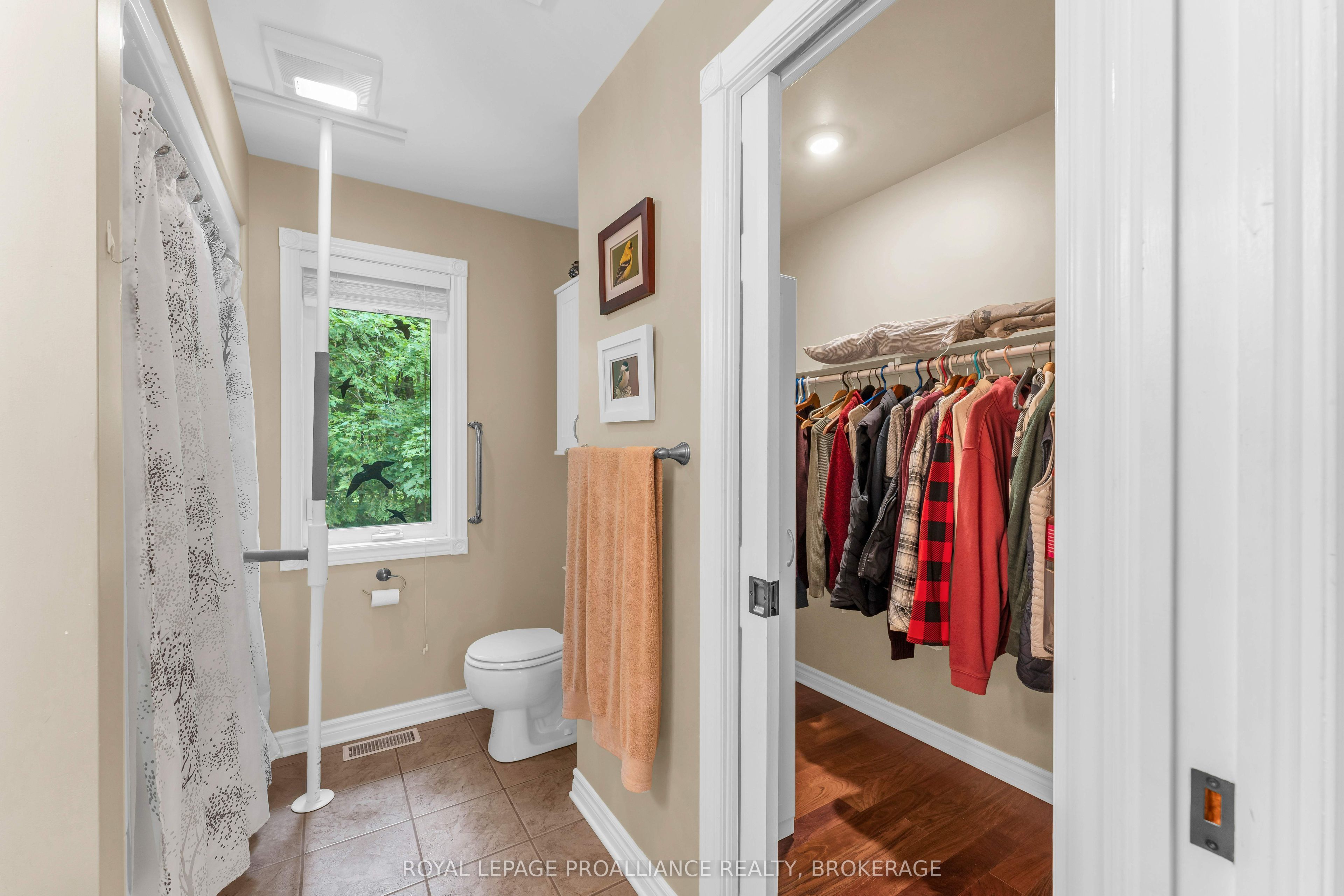1082 Spring Mill Lane Property Photo 21